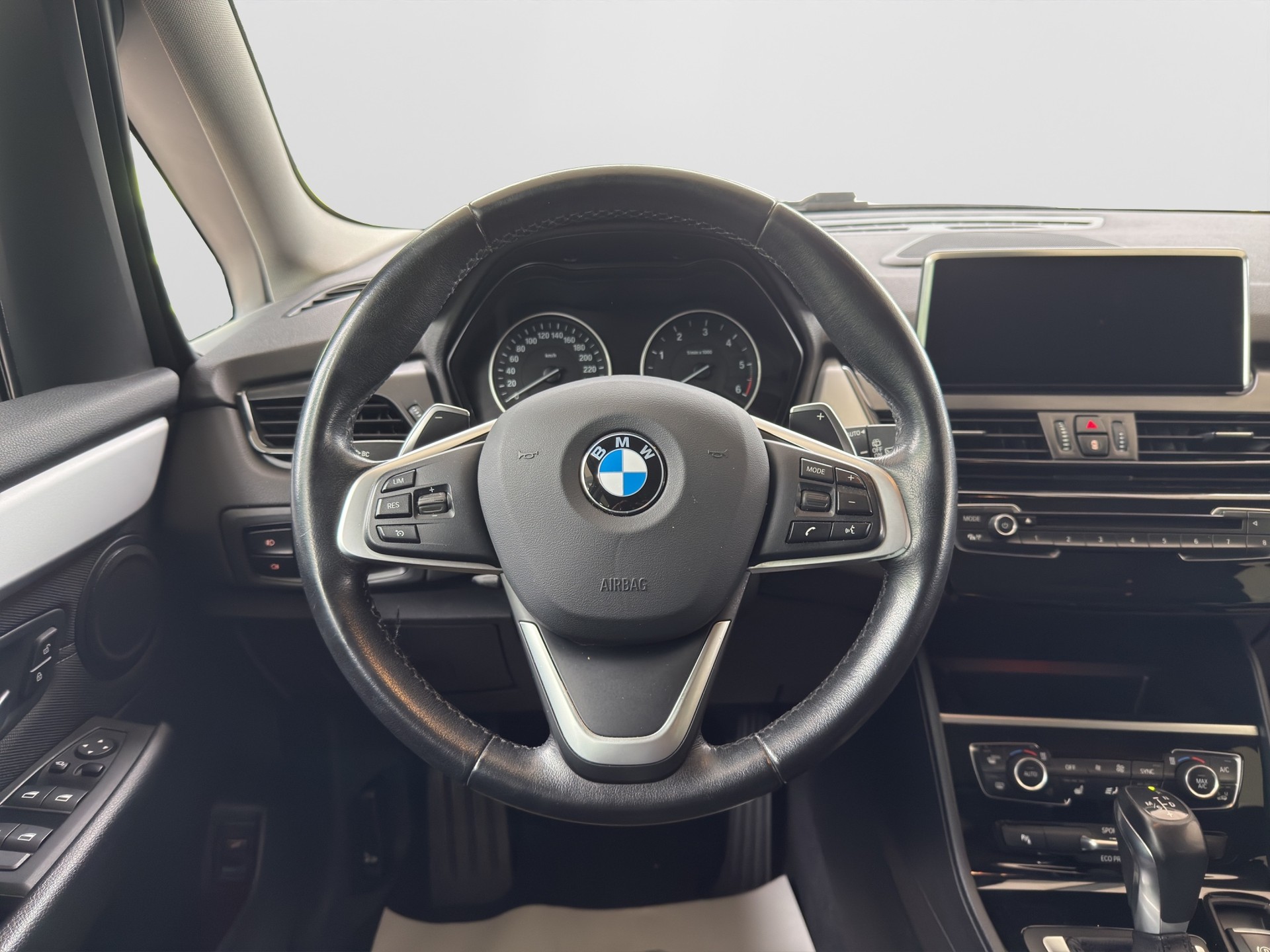 BMW 220d xDrive Gran Tourer Steptronic-image-10