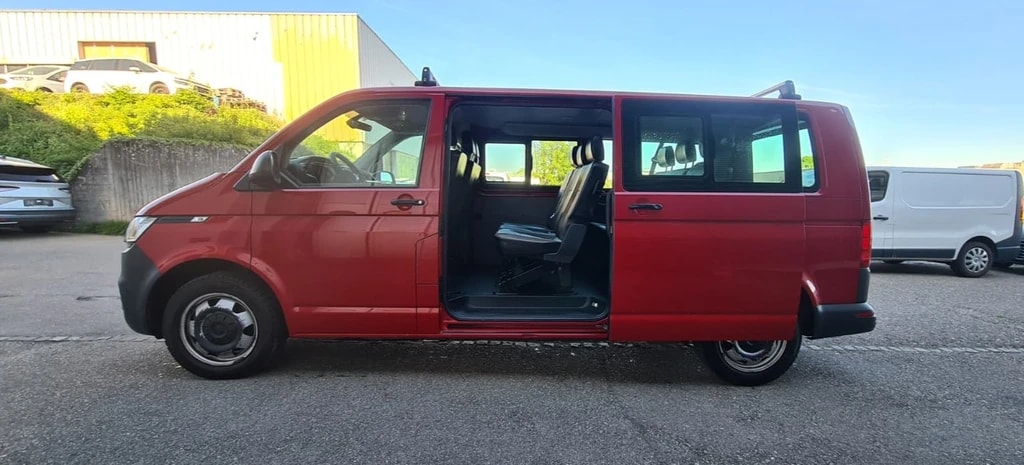 VW T6.1 2.0 Bi-TDI 4Motion DSG ** 199 PS ** 9-Plätzer ** Gr-Navi ** RF-Kamera ** Anh-Kupplung ** Frisch Ab MFK & Service **-image-4