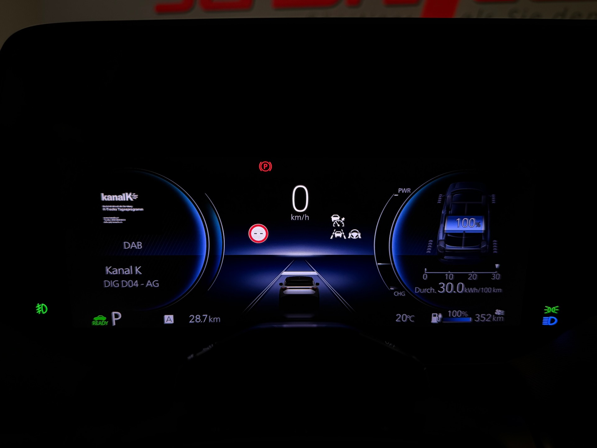 SUZUKI e-Vitara 61kWh Compact Top 4x4-image-25