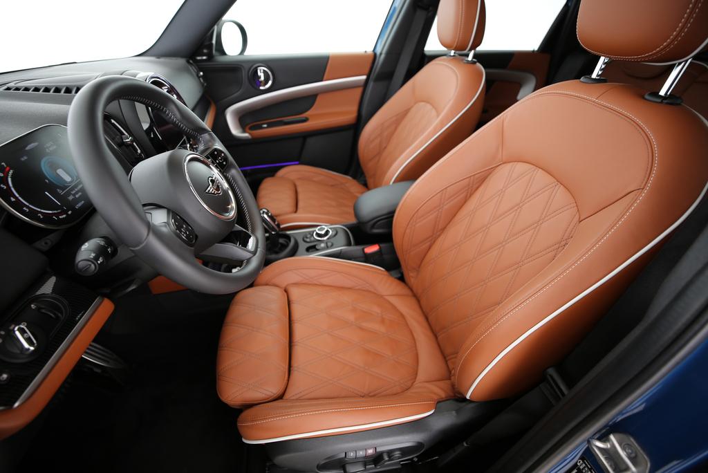 MINI Countryman F60 2.0i John Cooper Works ALL4-showroom-element-2