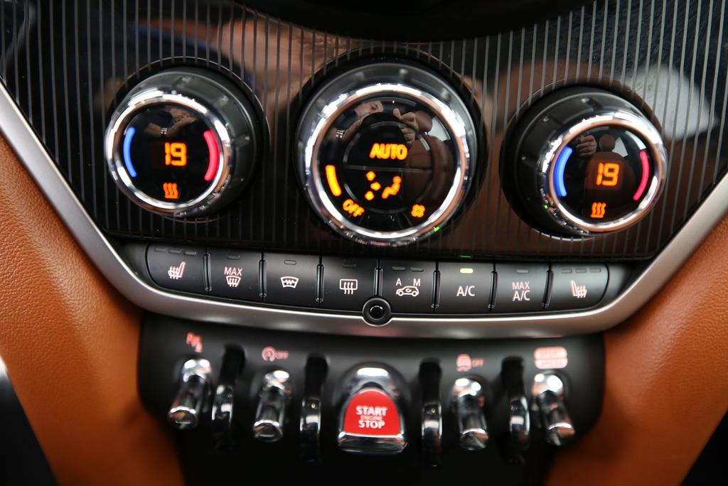 MINI Countryman F60 2.0i John Cooper Works ALL4-image-10