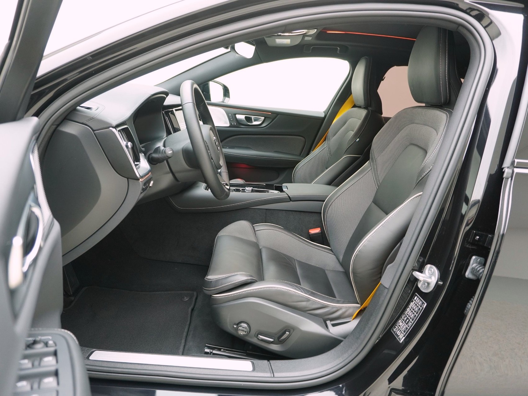 VOLVO S60 2.0 T8 TE Polestar e AWD **Polestar**-image-9