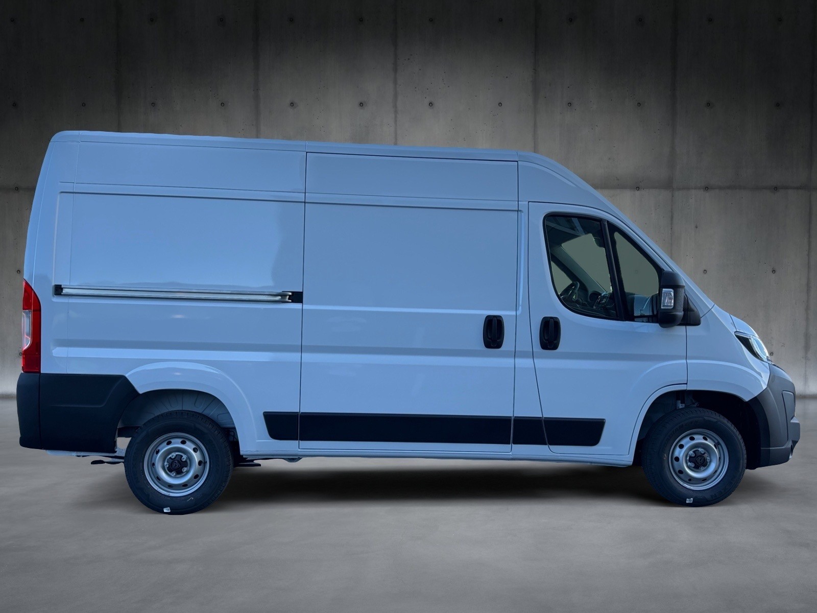 PEUGEOT Boxer 2.2 HDI 335 L2H2-showroom-element-2