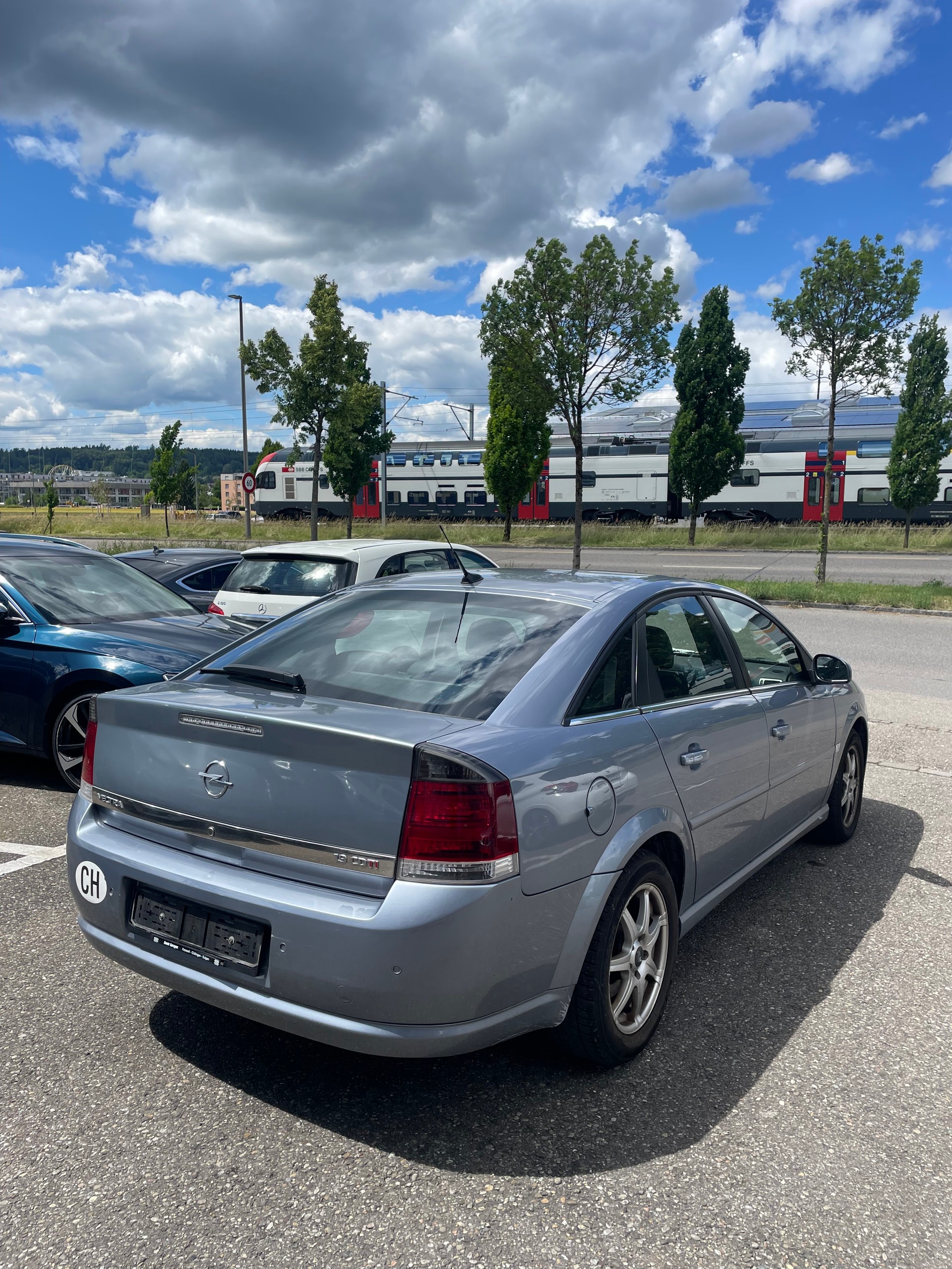 OPEL Vectra 1.9 CDTi 16V Diamond Automatic-image-5