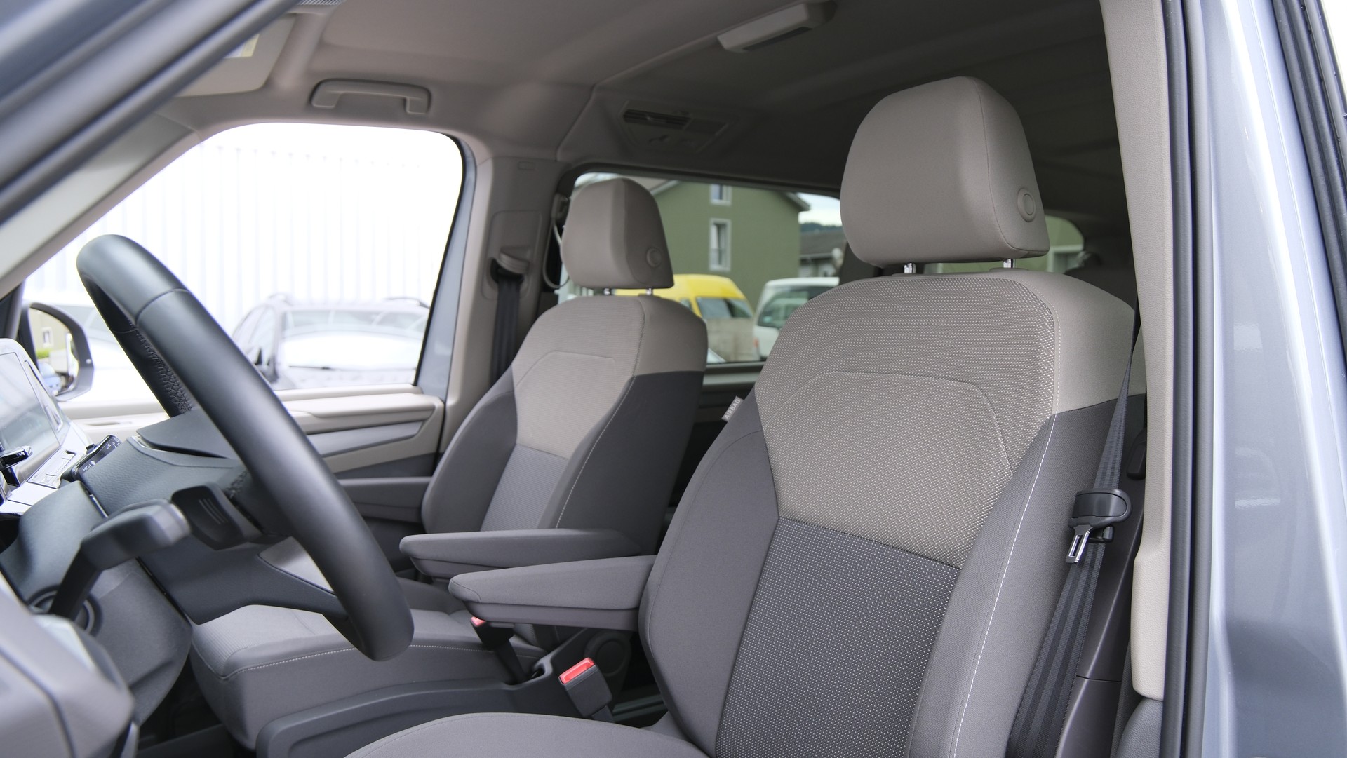 VW Multivan 2.0 TDI Life DSG Lang " 8 Sitzplätze "-image-4