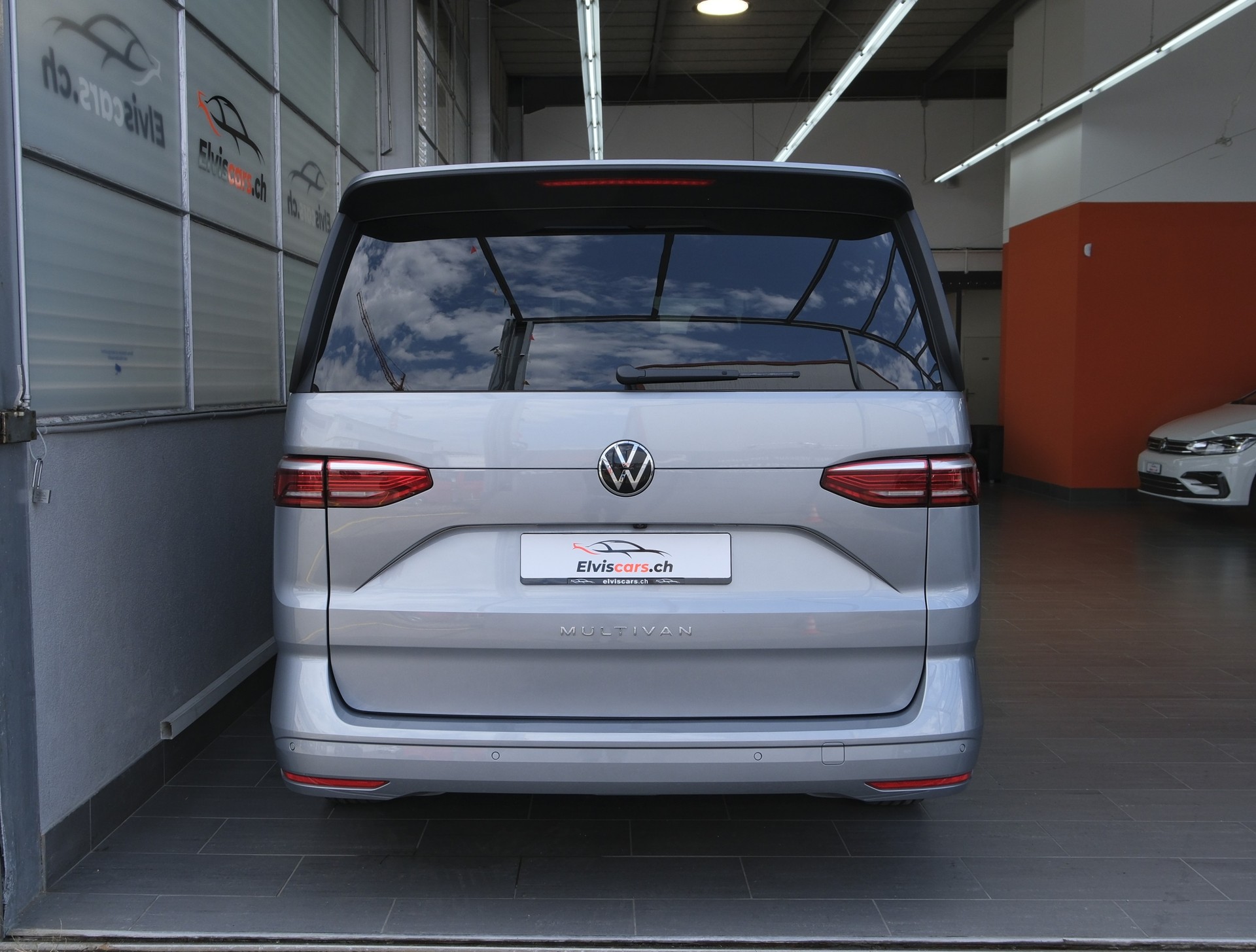 VW Multivan 2.0 TDI Life DSG Lang " 8 Sitzplätze "-image-15
