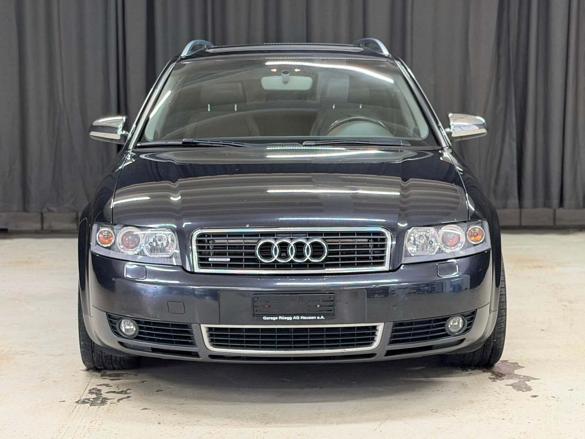 AUDI A4 Avant 3.0 V6 quattro-image-2