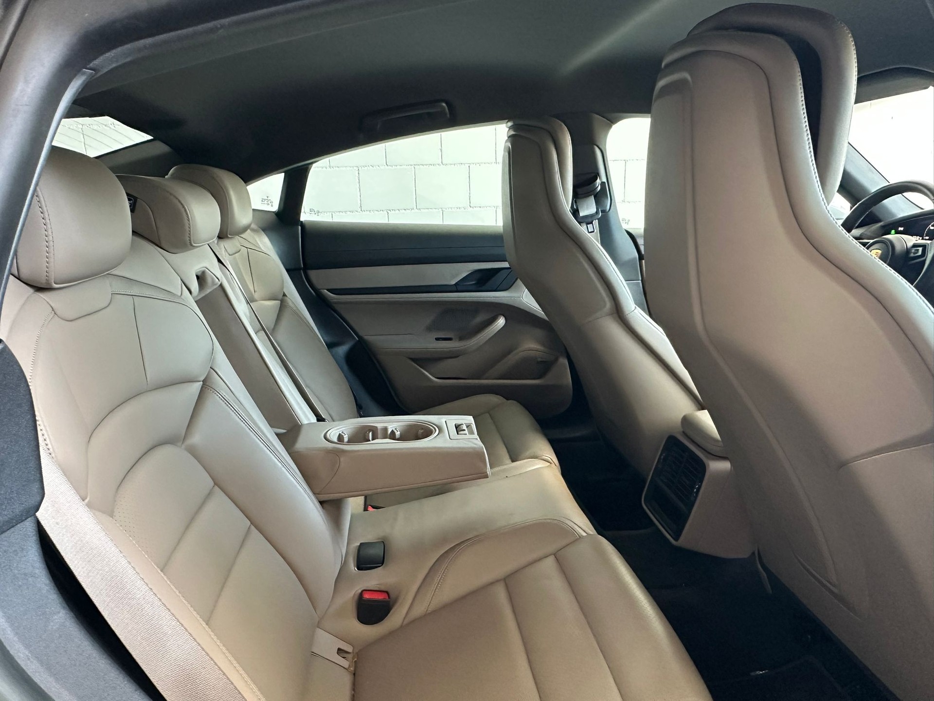 PORSCHE Taycan Sport Turismo Performance Plus 93,4kWh-image-8