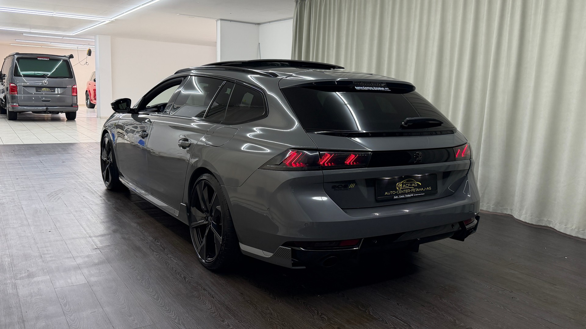 PEUGEOT 508 SW Hybrid4 360 e Sport Engineered-image-5