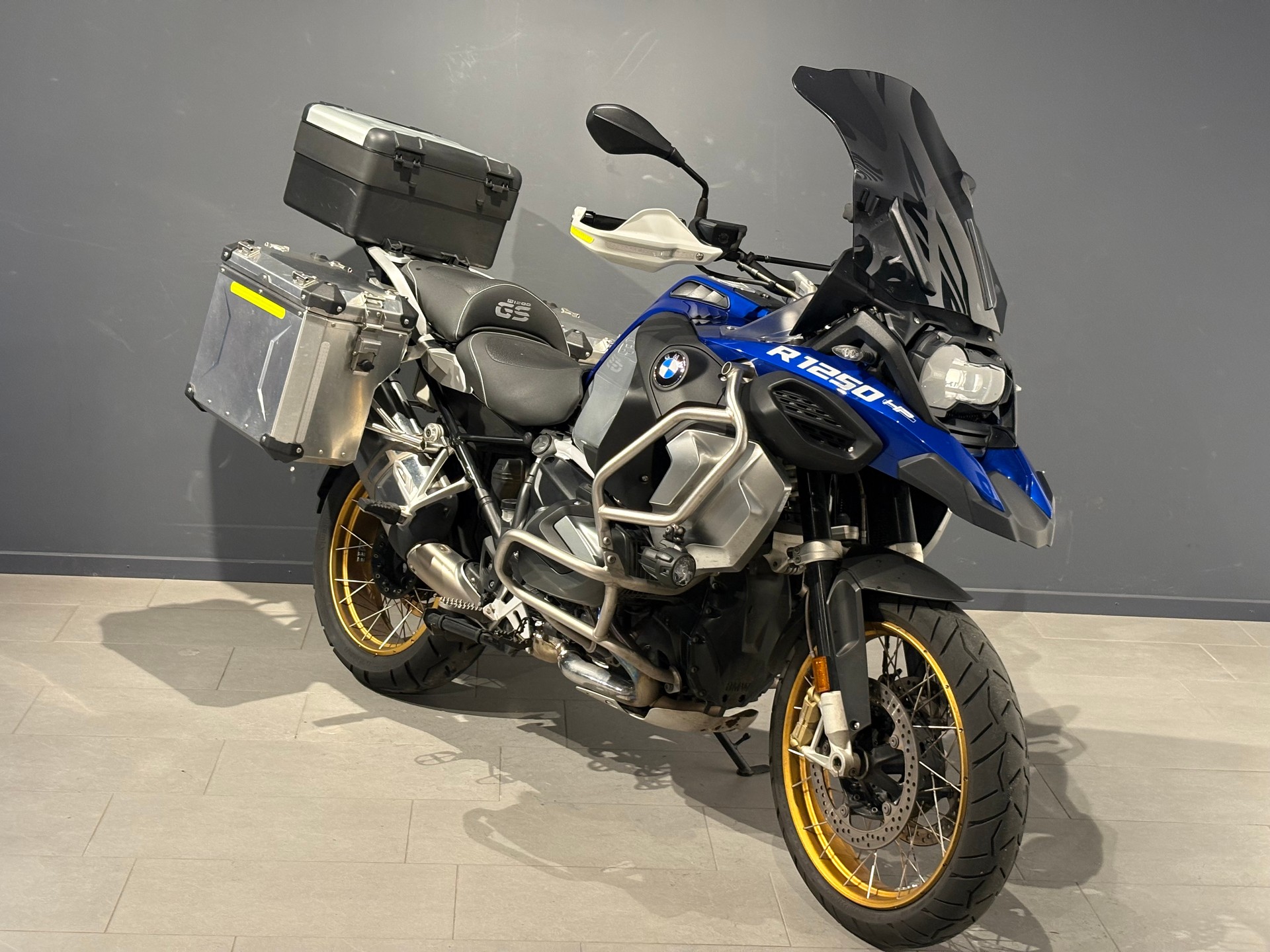 BMW R 1250 GS Adventure ABS-showroom-element-1