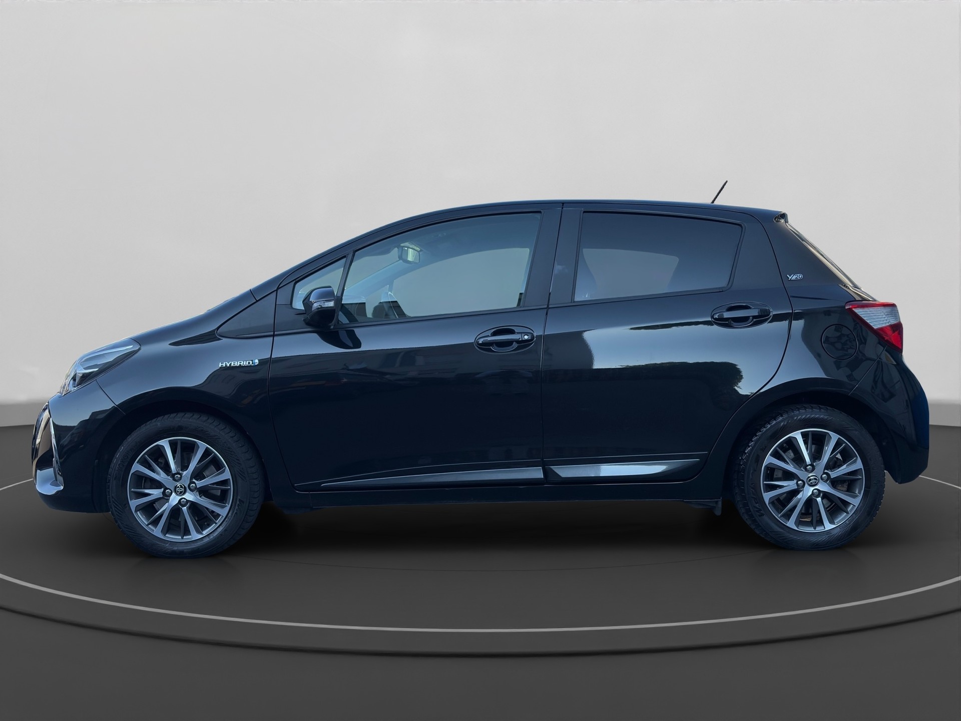 TOYOTA Yaris 1.5 VVT-i HSD 20-showroom-element-1
