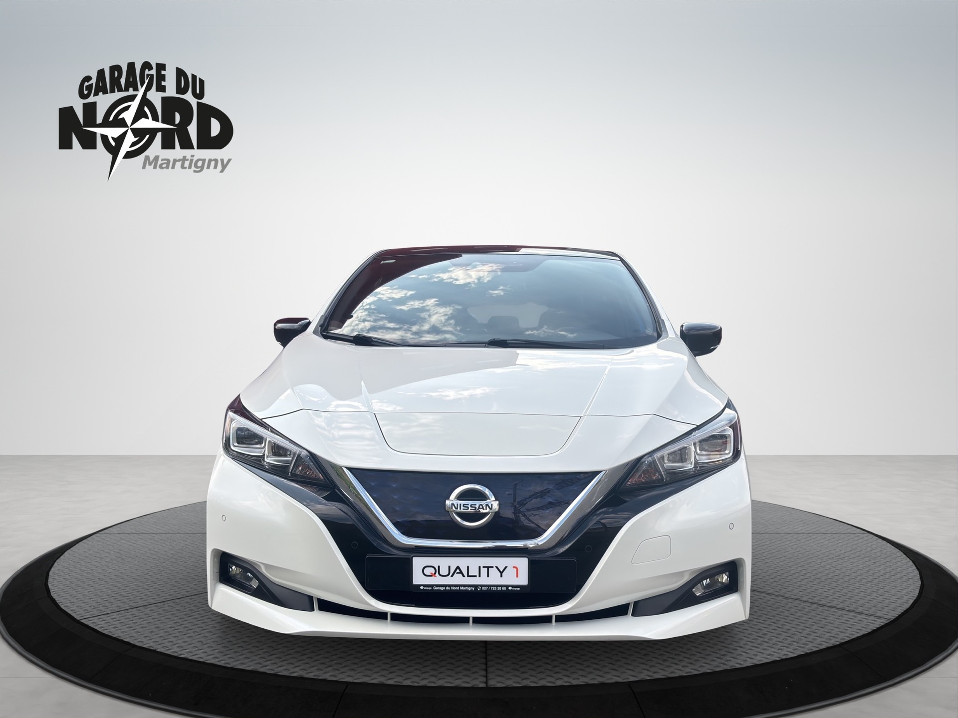 NISSAN Leaf Tekna(incl.battery)-showroom-element-1