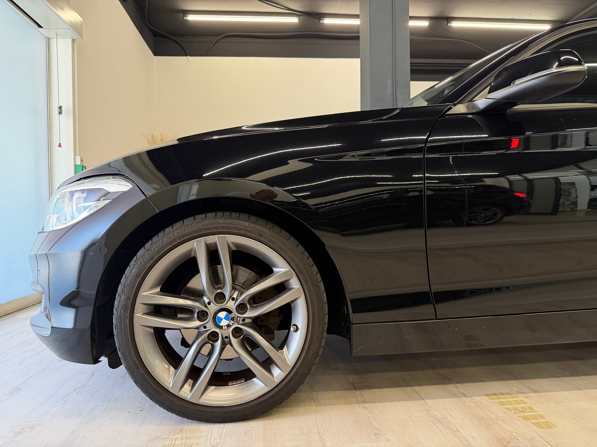BMW 120d xDrive Sport Line Steptronic-image-13