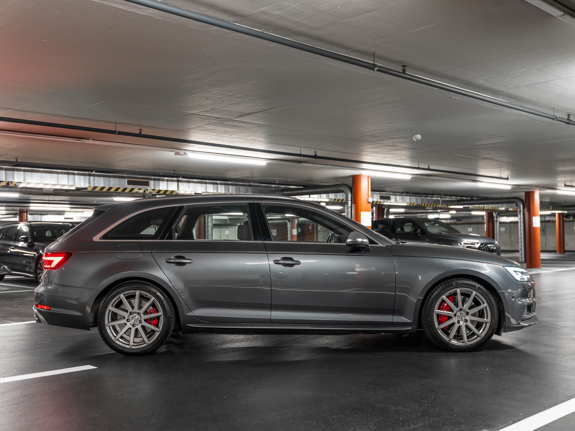 AUDI S4 Avant 3.0 TFSI quattro tiptronic AUDI EXCLUSIVE-image-9