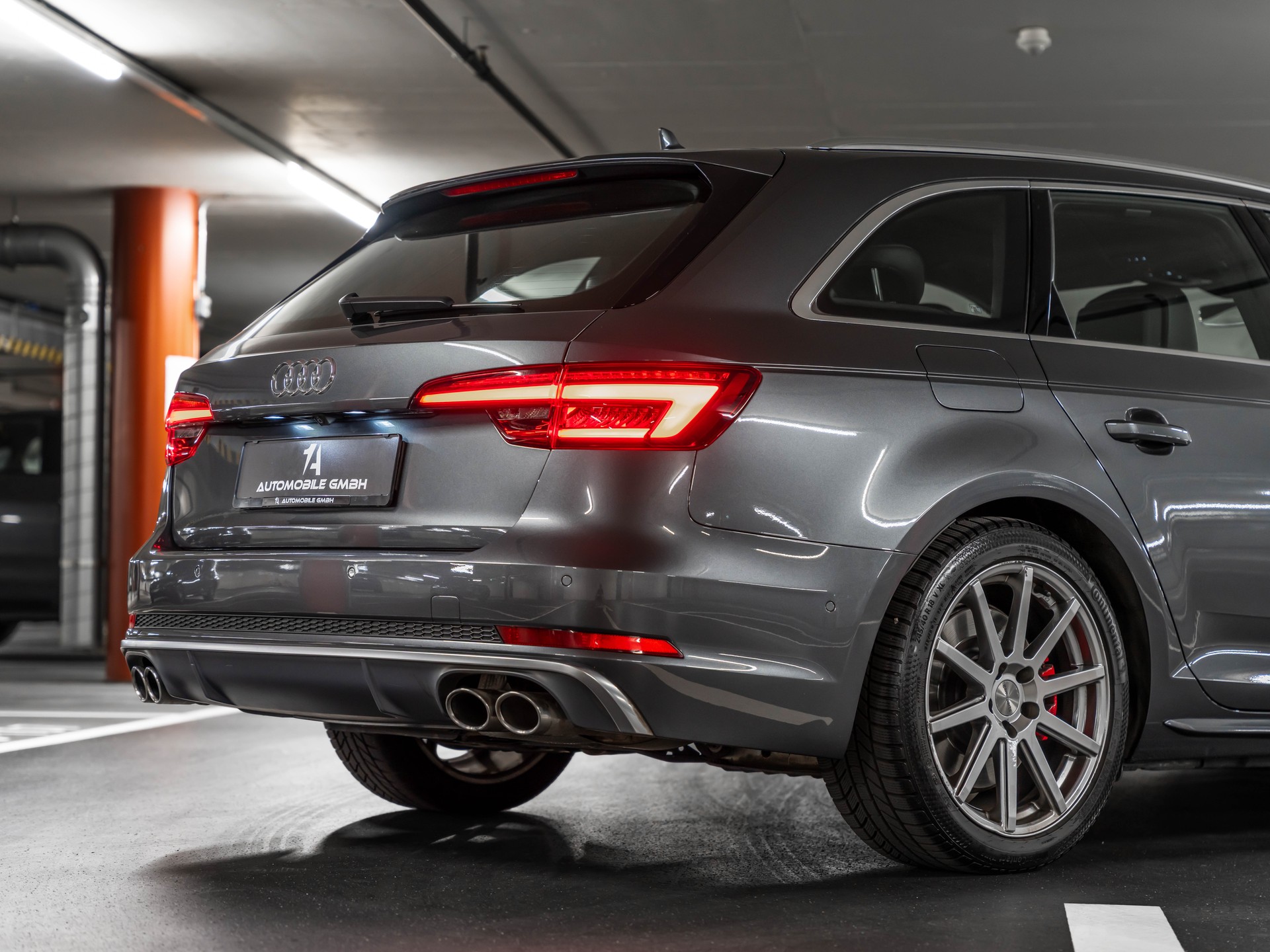 AUDI S4 Avant 3.0 TFSI quattro tiptronic AUDI EXCLUSIVE-image-8