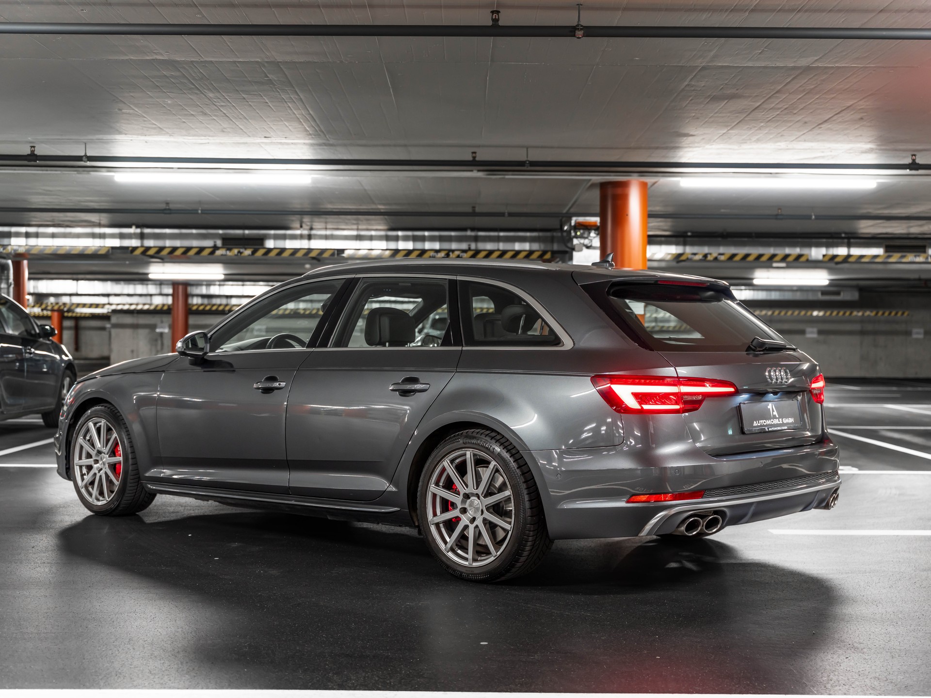 AUDI S4 Avant 3.0 TFSI quattro tiptronic AUDI EXCLUSIVE-image-5