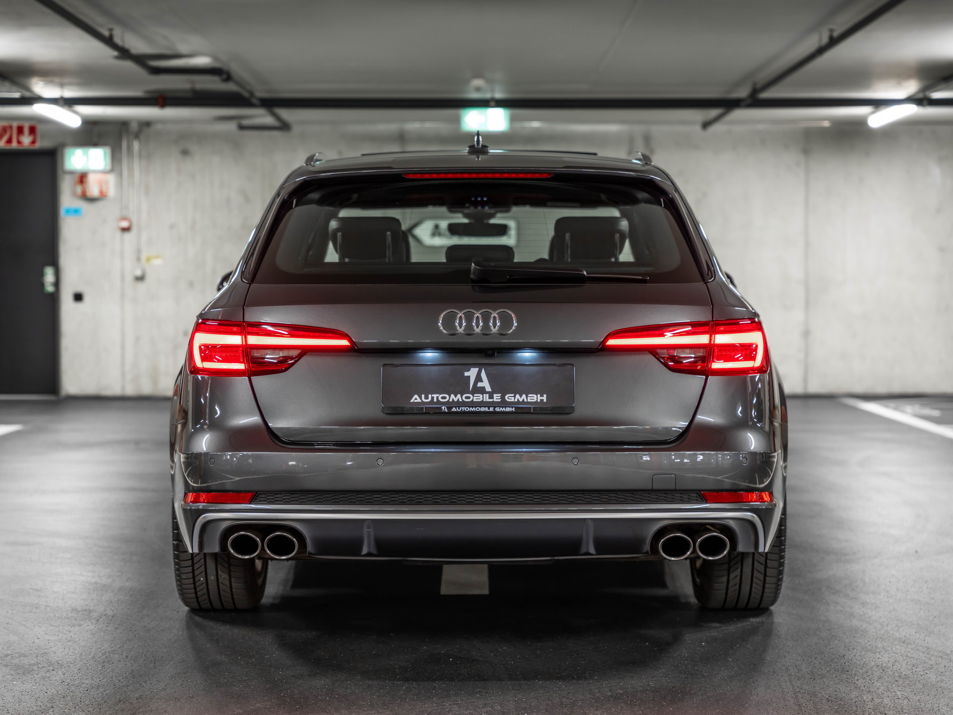 AUDI S4 Avant 3.0 TFSI quattro tiptronic AUDI EXCLUSIVE-image-7