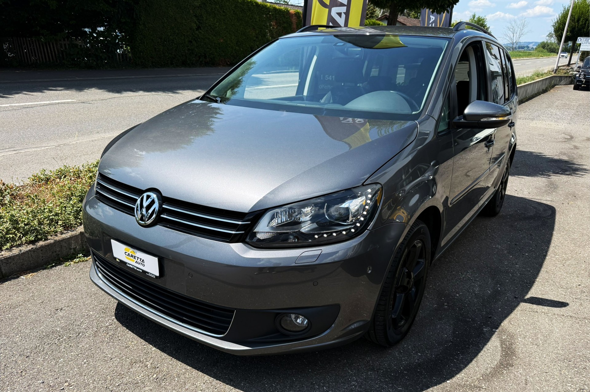 VW Touran Comfortline 1.4 TSI-showroom-element-2