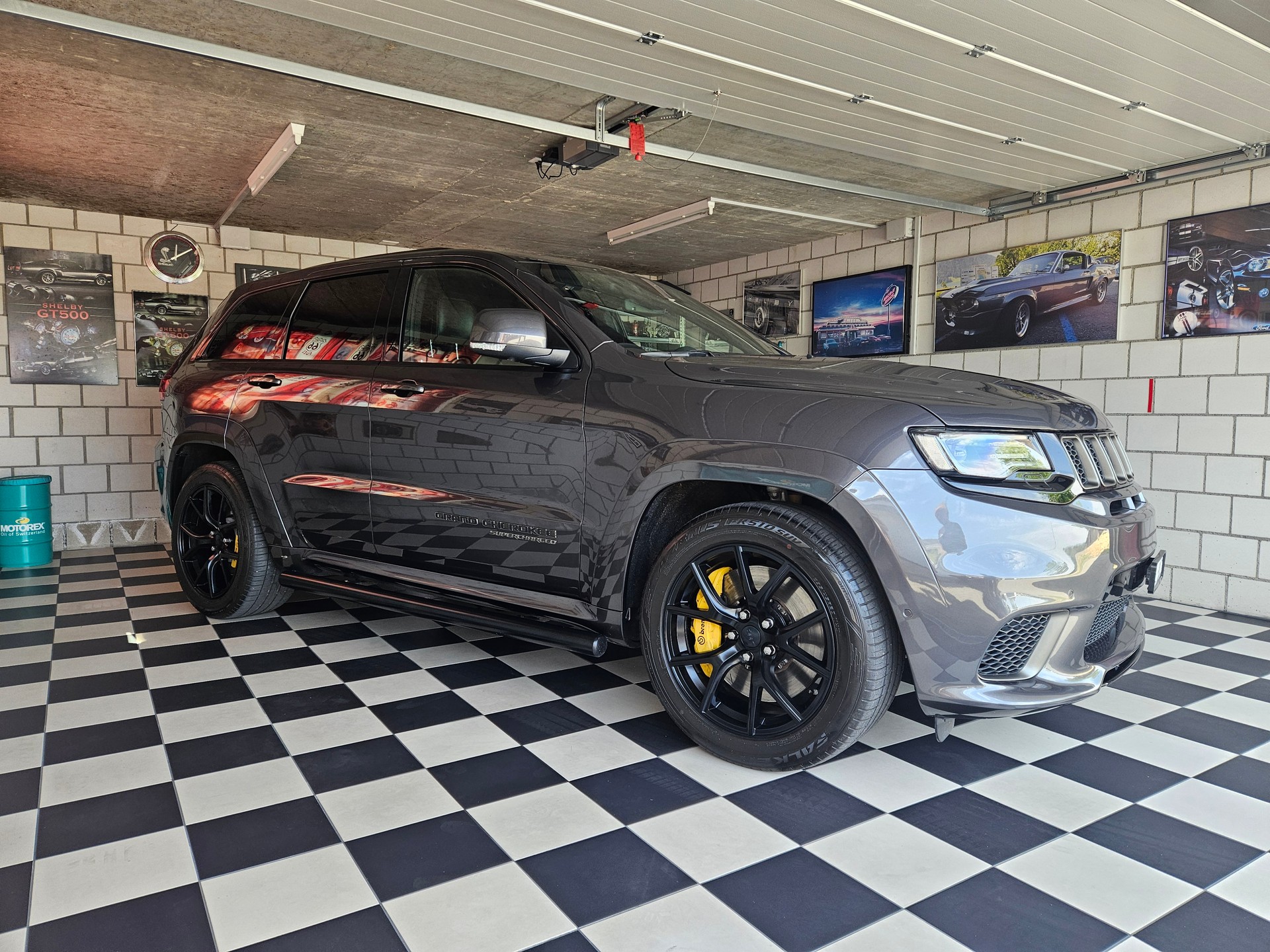 JEEP 6.2 V8 HEMI Trackhawk