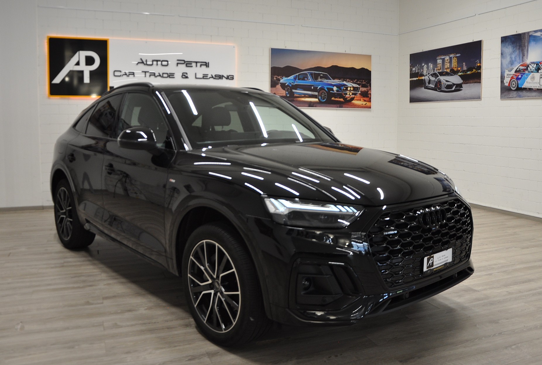 AUDI Q5 Sportback 40 TDI Blackedition quattro S-tronic-image-6