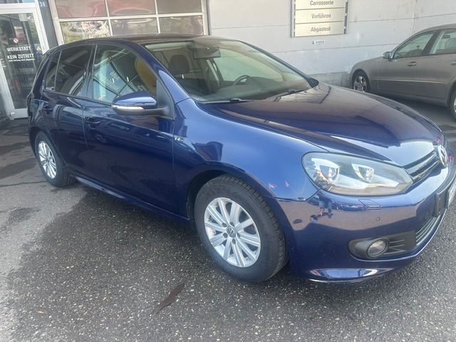 VW Golf 1.4 TSI Team DSG-showroom-element-1