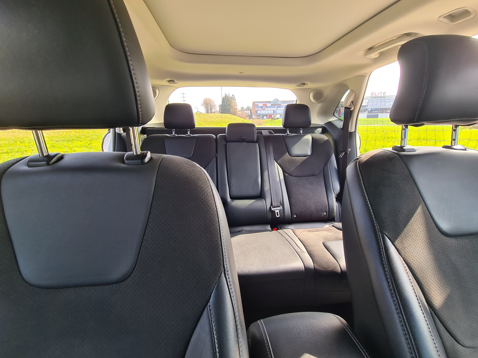 FORD Edge 2.0 TDCi 210 Sport 4x4-image-10