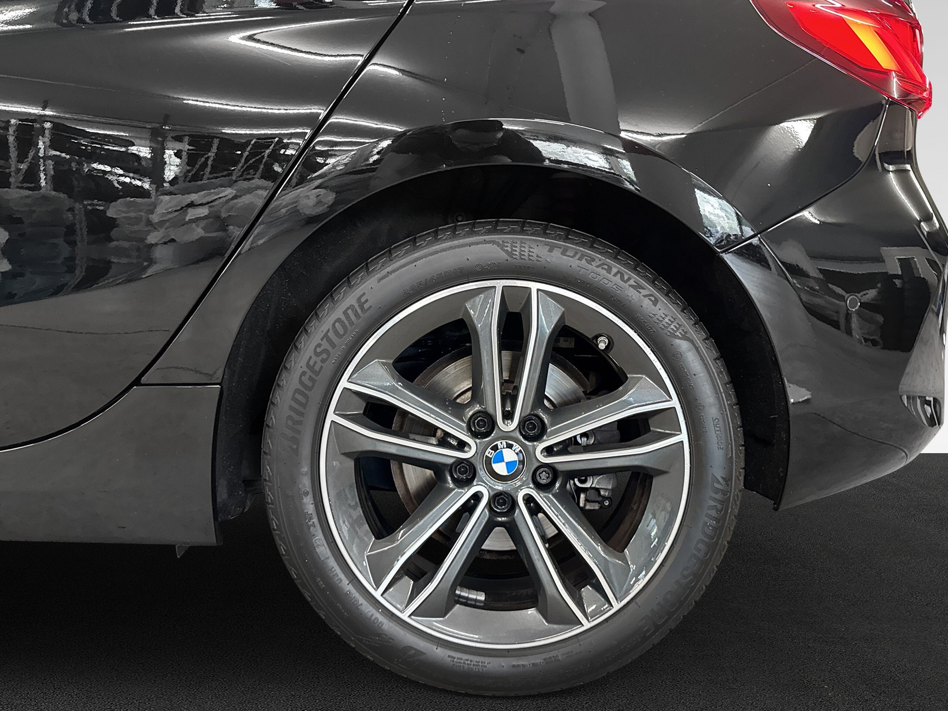 BMW 118d Steptronic Sport Line-image-8