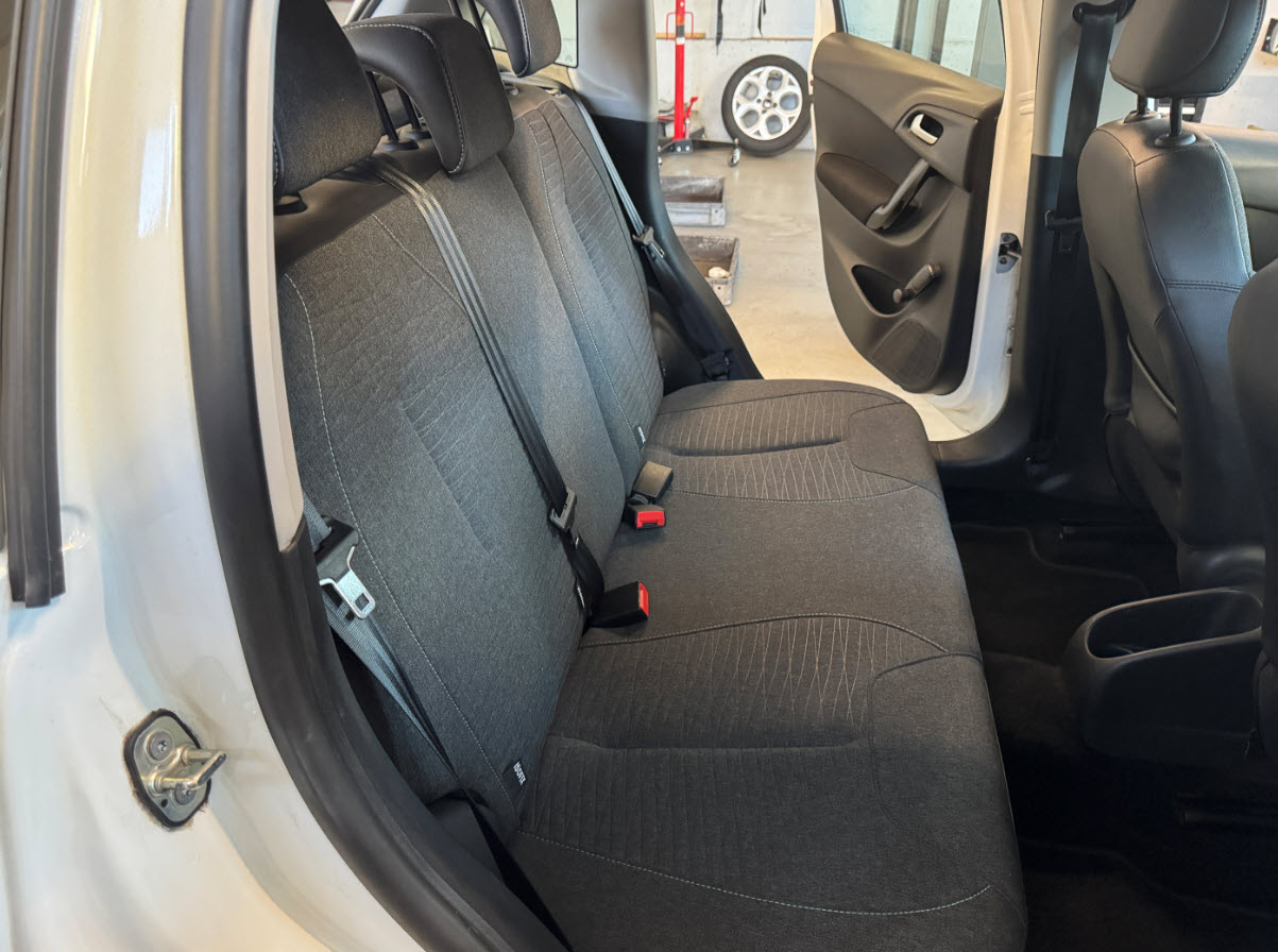 CITROEN C3 1.2i Exclusive-image-5