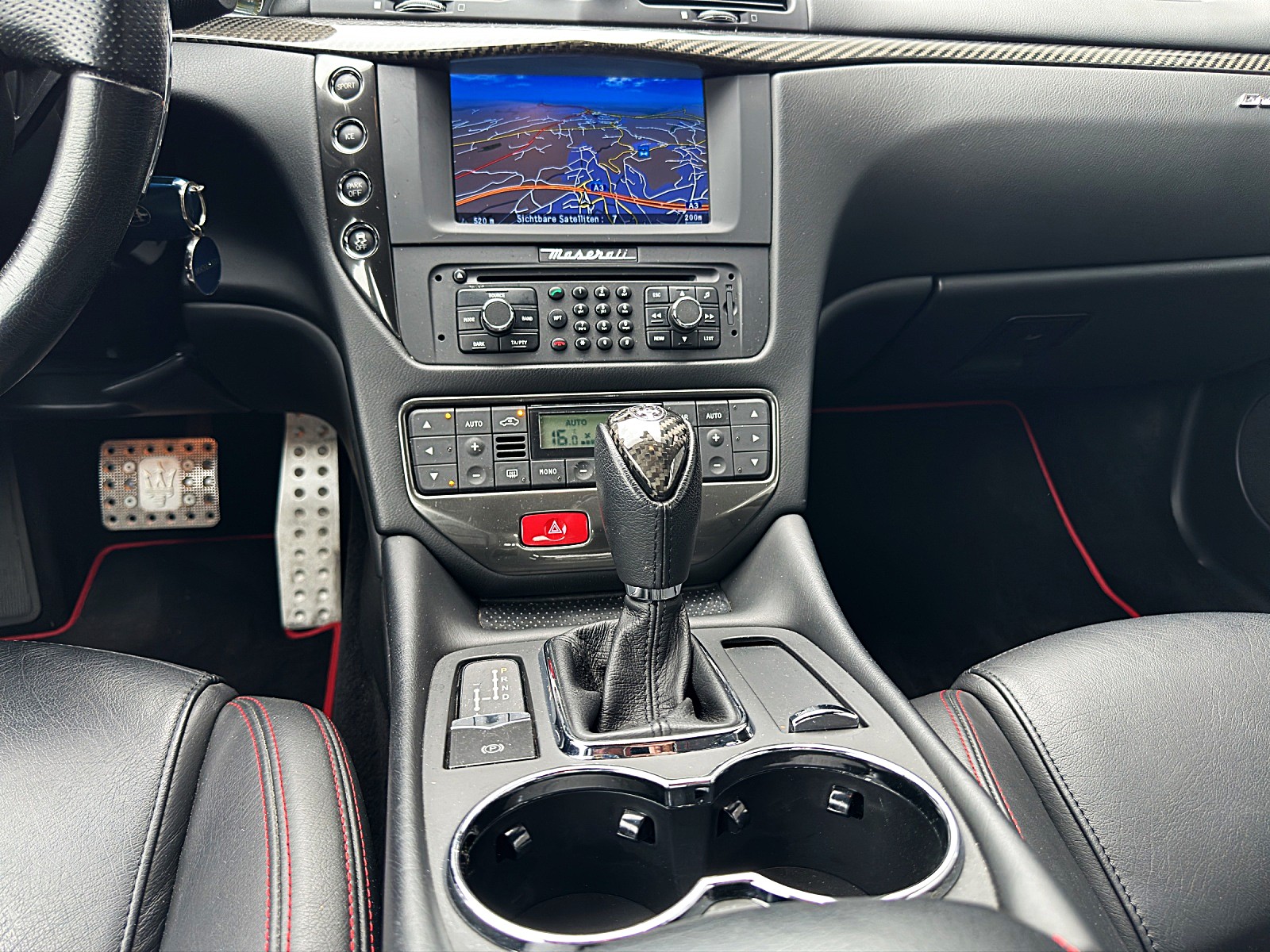 MASERATI Gran Turismo 4.7 V8 Sport / 1 Hand , Top Zustand-image-12