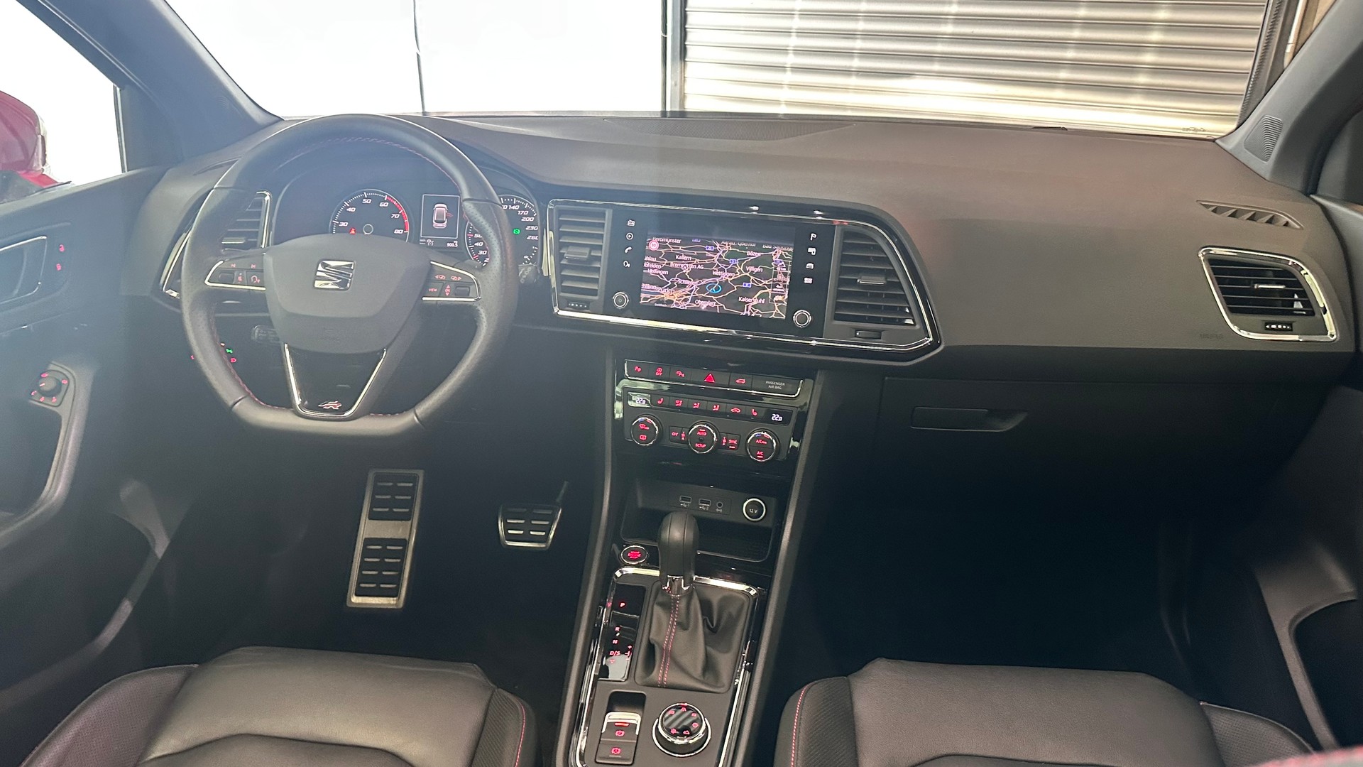 SEAT Ateca 2.0 TSI FR 4Drive DSG-image-24