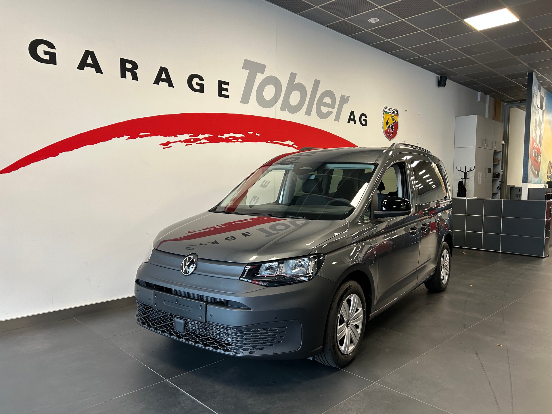 VW Caddy 1.5 TSI Plug in Hybrid DSG-showroom-element-1
