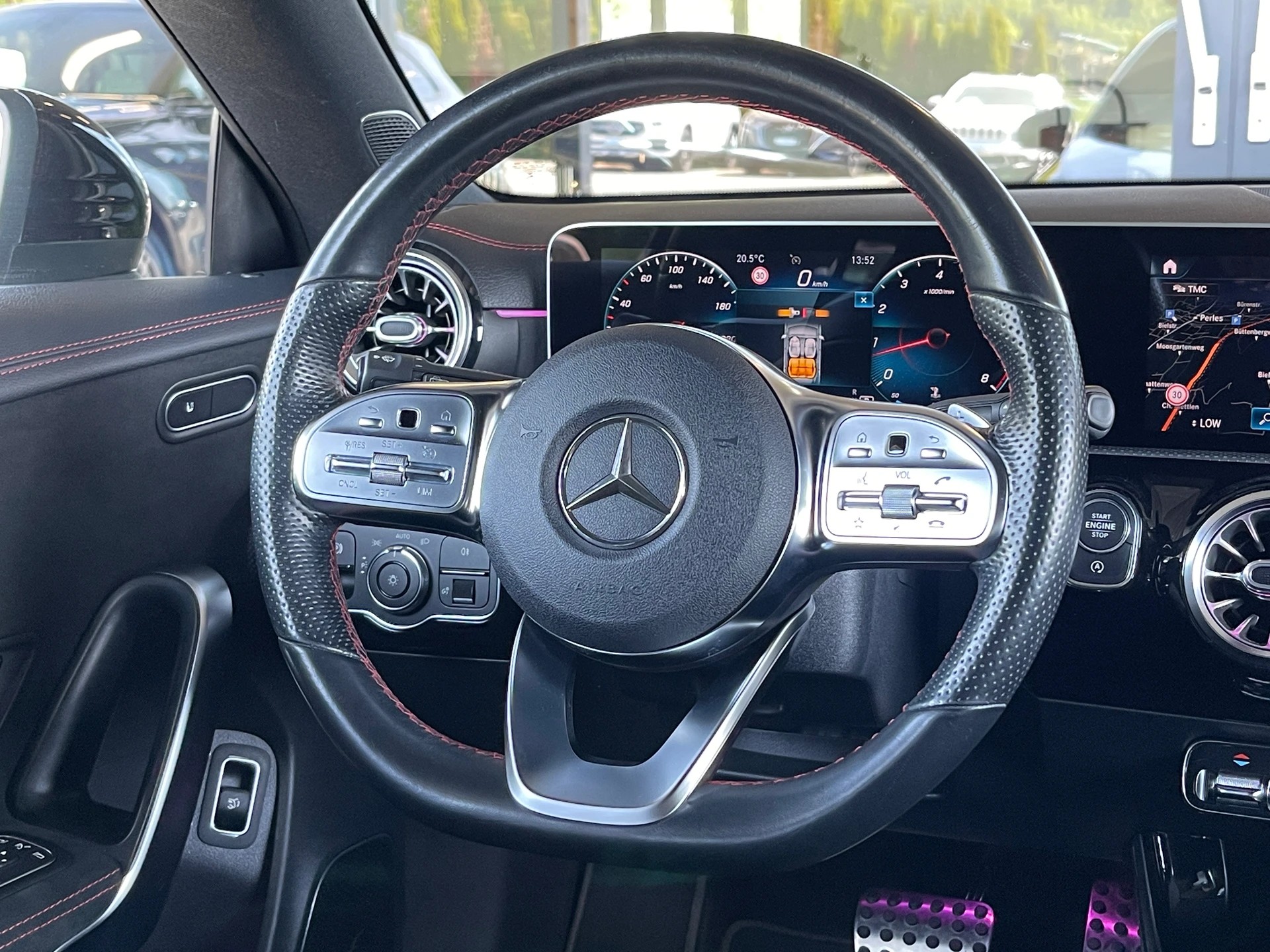 MERCEDES-BENZ CLA Shooting Brake 250 4Matic 7G-DCT AMG Line-image-8