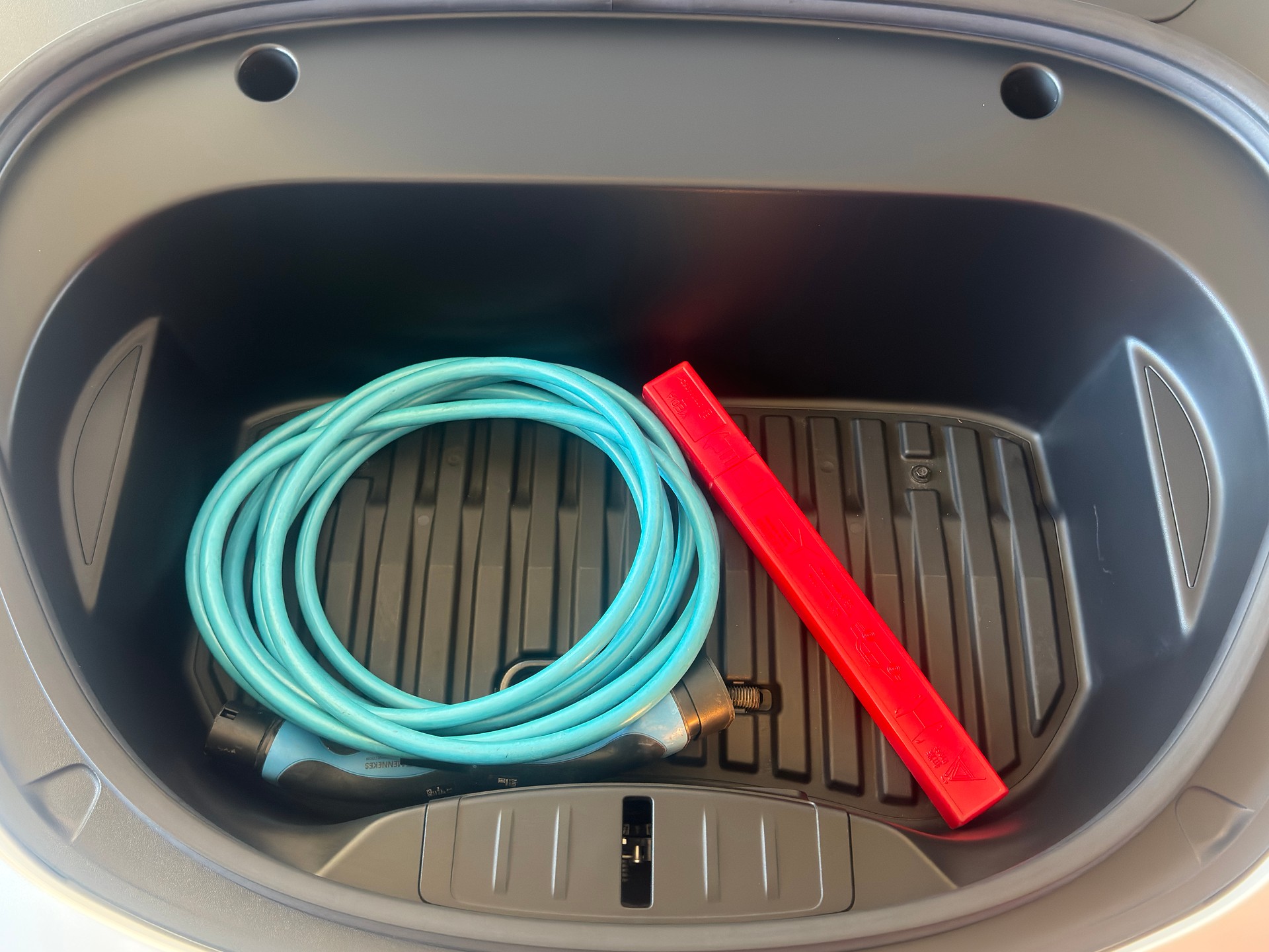 TESLA Model 3 Long Range Dual Motor AWD / Enhanced Autopilot / AMD Ryzen-image-12