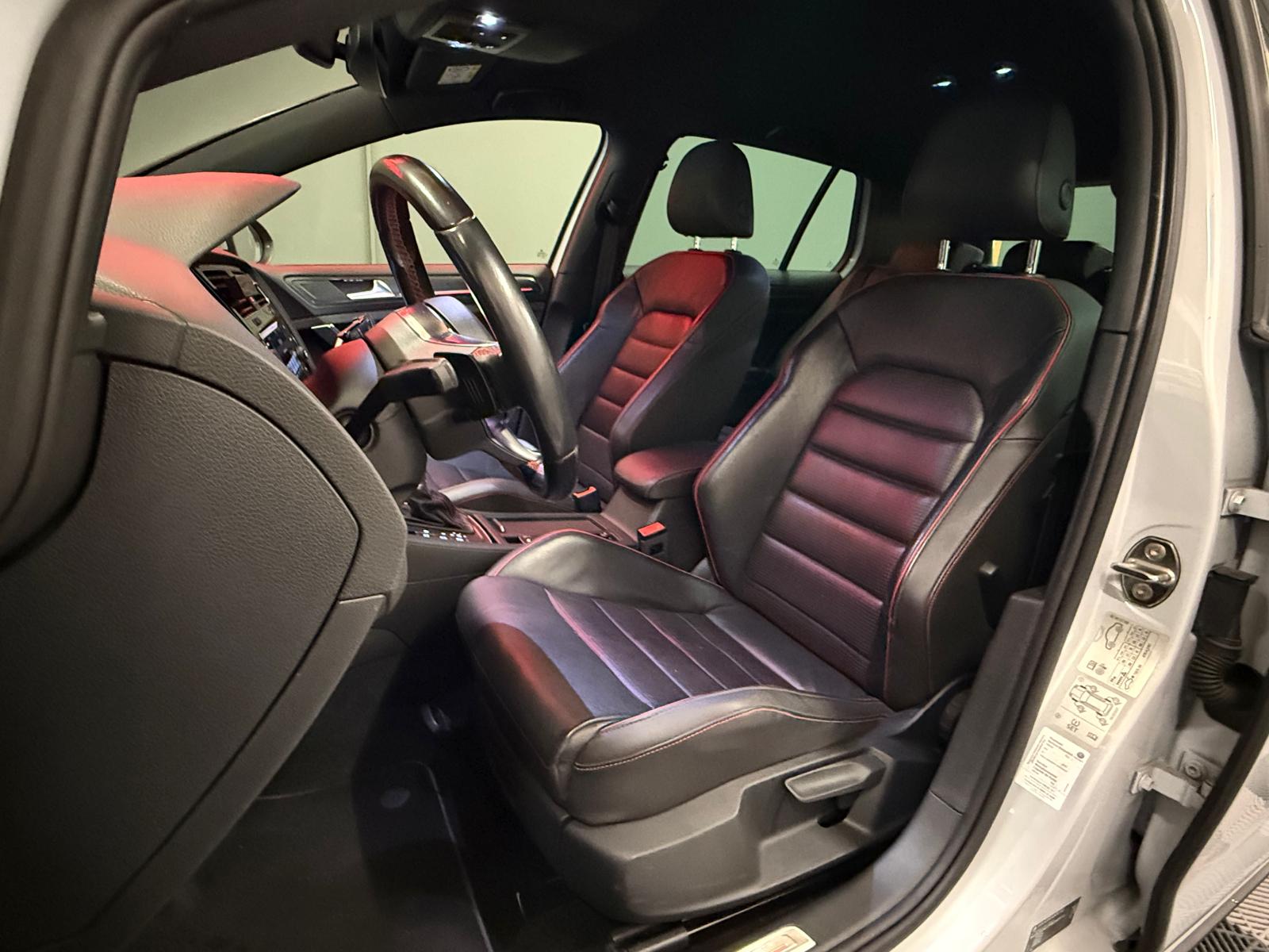 VW Golf 2.0 TSI GTI DSG-image-9