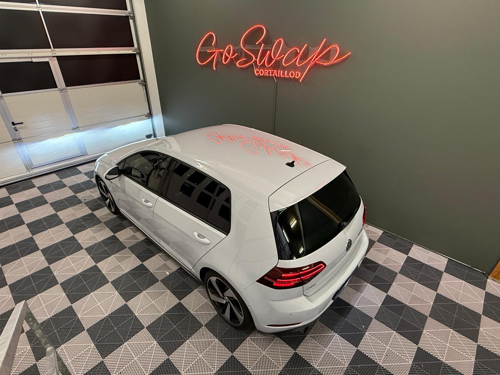 VW Golf 2.0 TSI GTI DSG-showroom-element-2