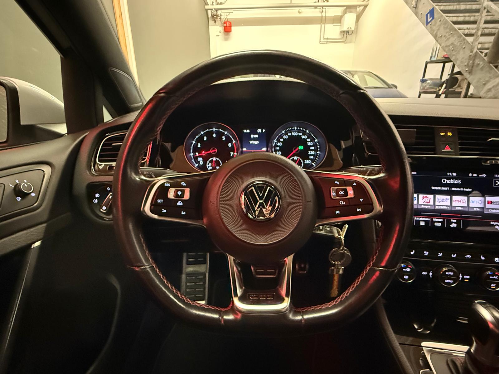 VW Golf 2.0 TSI GTI DSG-image-16