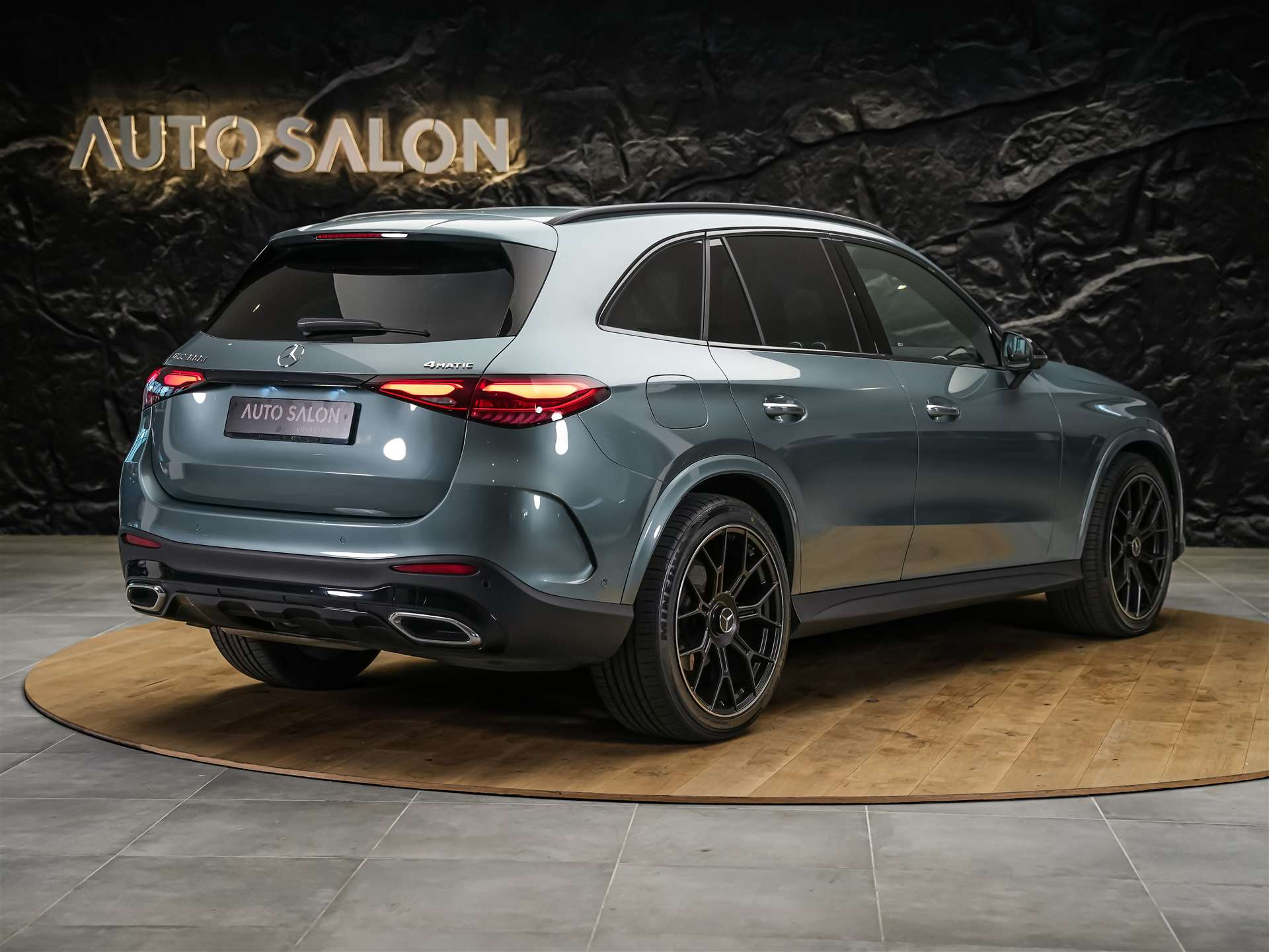 MERCEDES-BENZ GLC 300 d 4Matic AMG Line 9G-Tronic *21" Felgen*Digital Light*AHK*-image-5