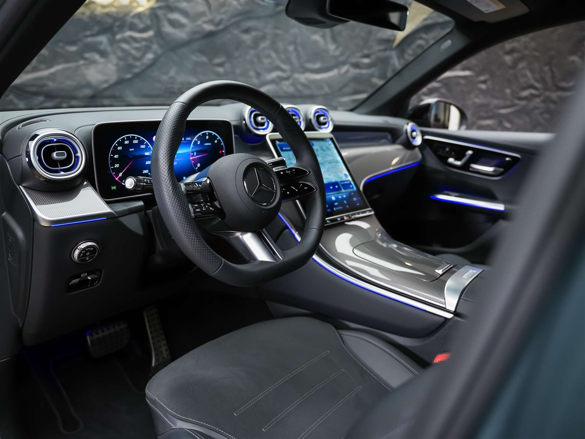 MERCEDES-BENZ GLC 300 d 4Matic AMG Line 9G-Tronic *21" Felgen*Digital Light*AHK*-image-8
