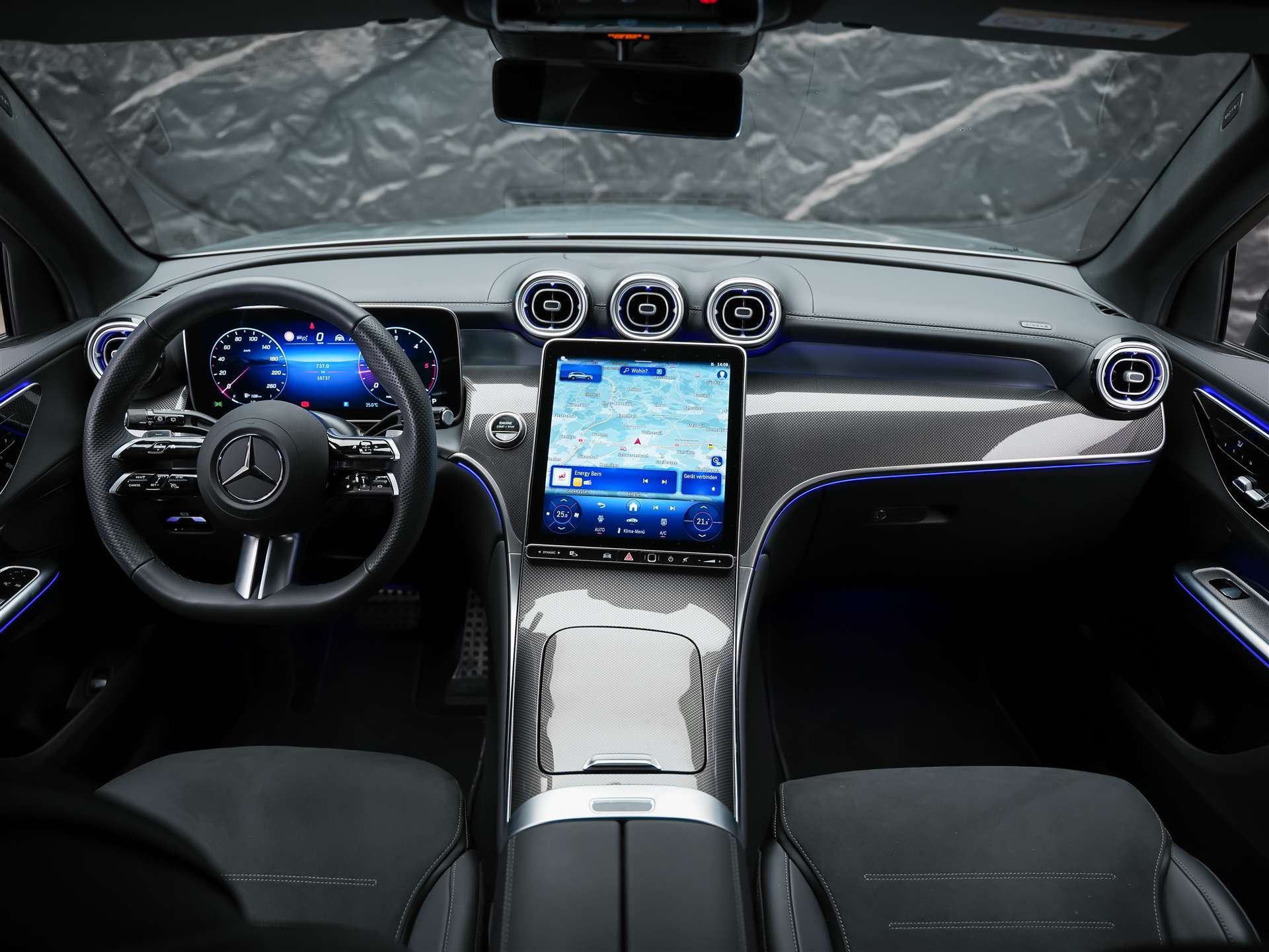 MERCEDES-BENZ GLC 300 d 4Matic AMG Line 9G-Tronic *21" Felgen*Digital Light*AHK*-image-18