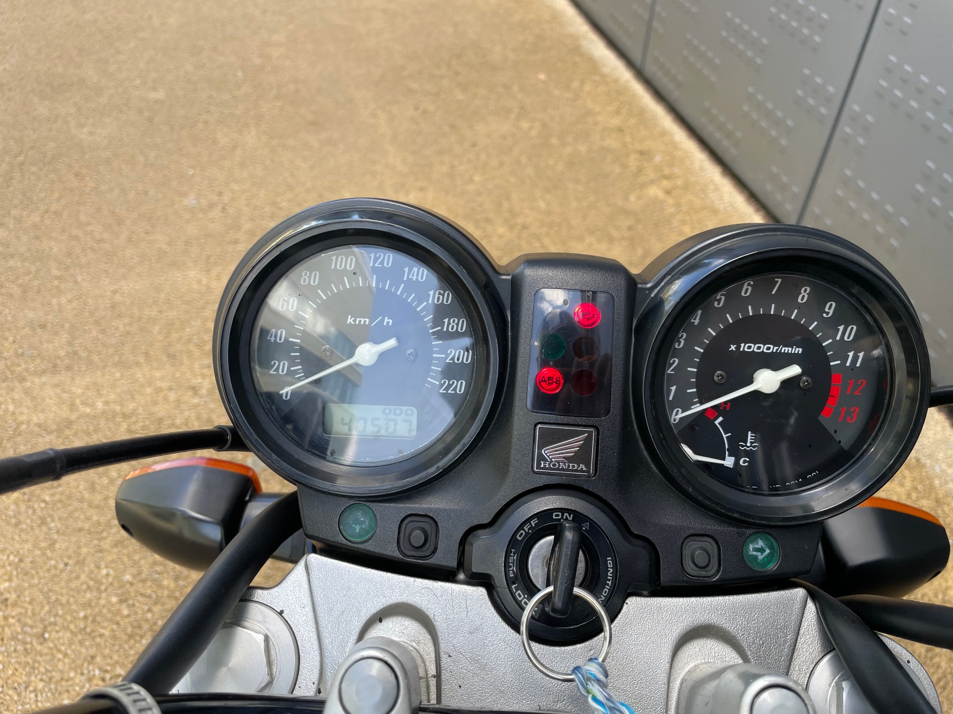 HONDA CBF 600 NA ABS-image-11