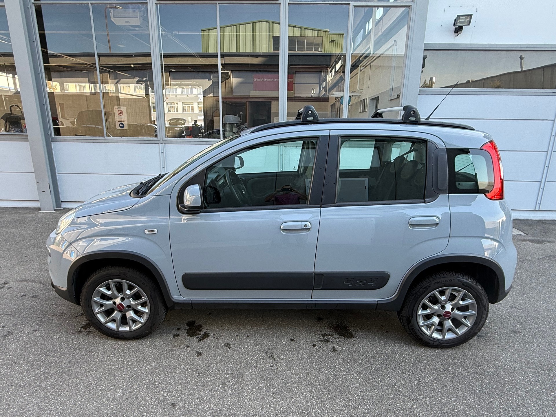 FIAT Panda 0.9 Twinair Turbo Climbing 4x4 *1st. Hand *Frisch Ab MFK *Sitzheizung *Klimaanlage-image-6