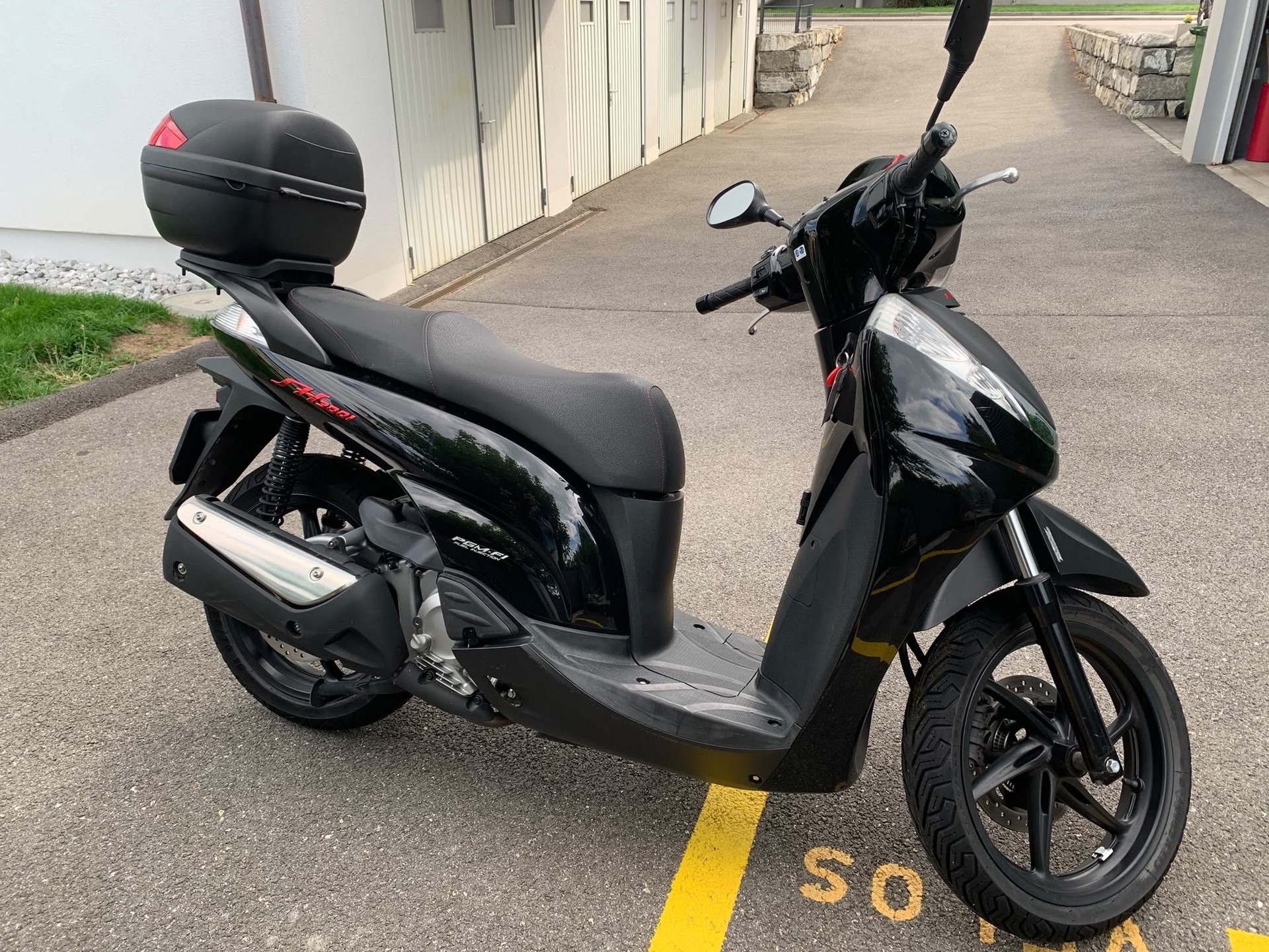 HONDA SH 300 i ABS-image-0