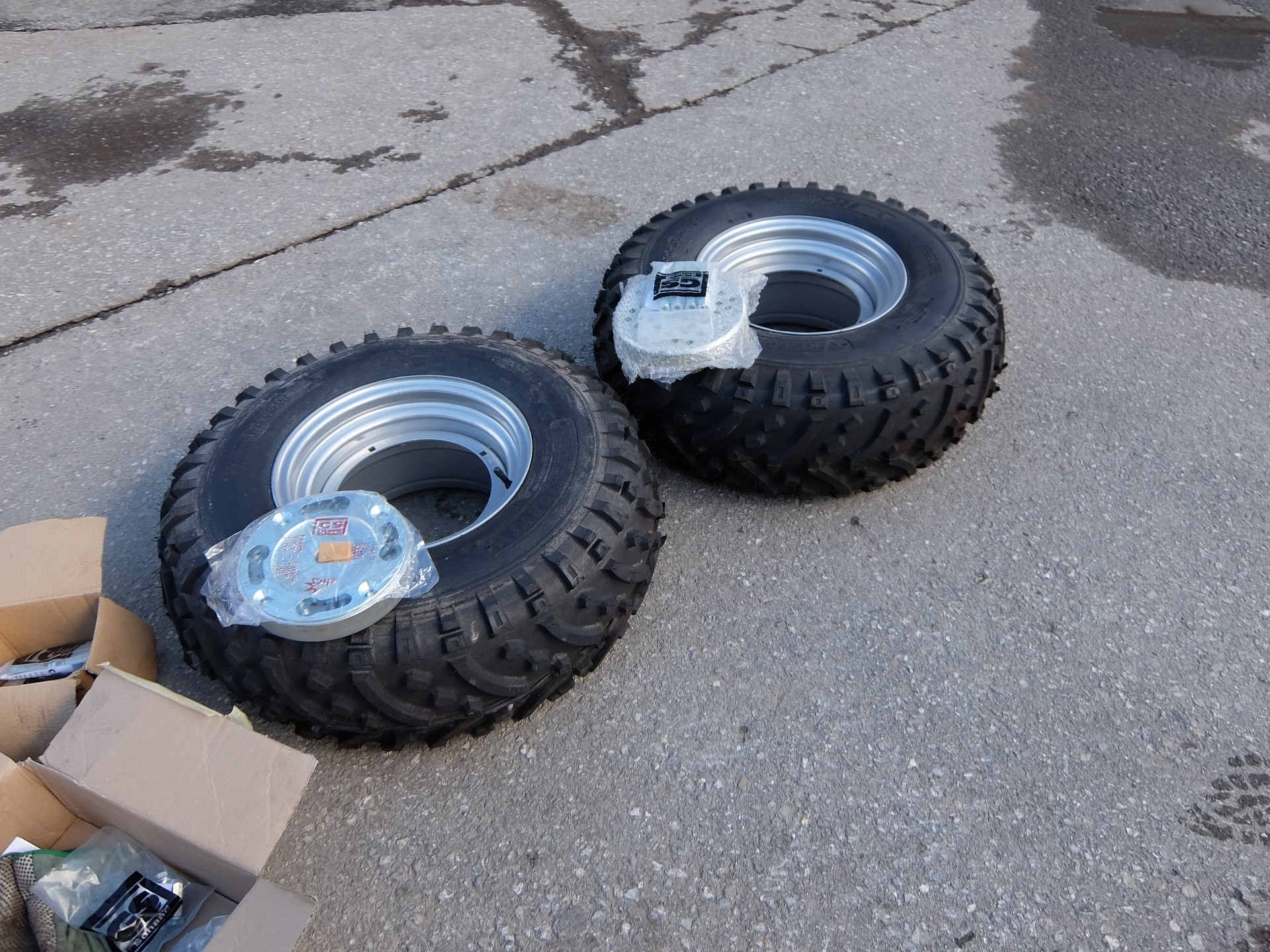 CAN-AM Outlander Doppelrad-image-1