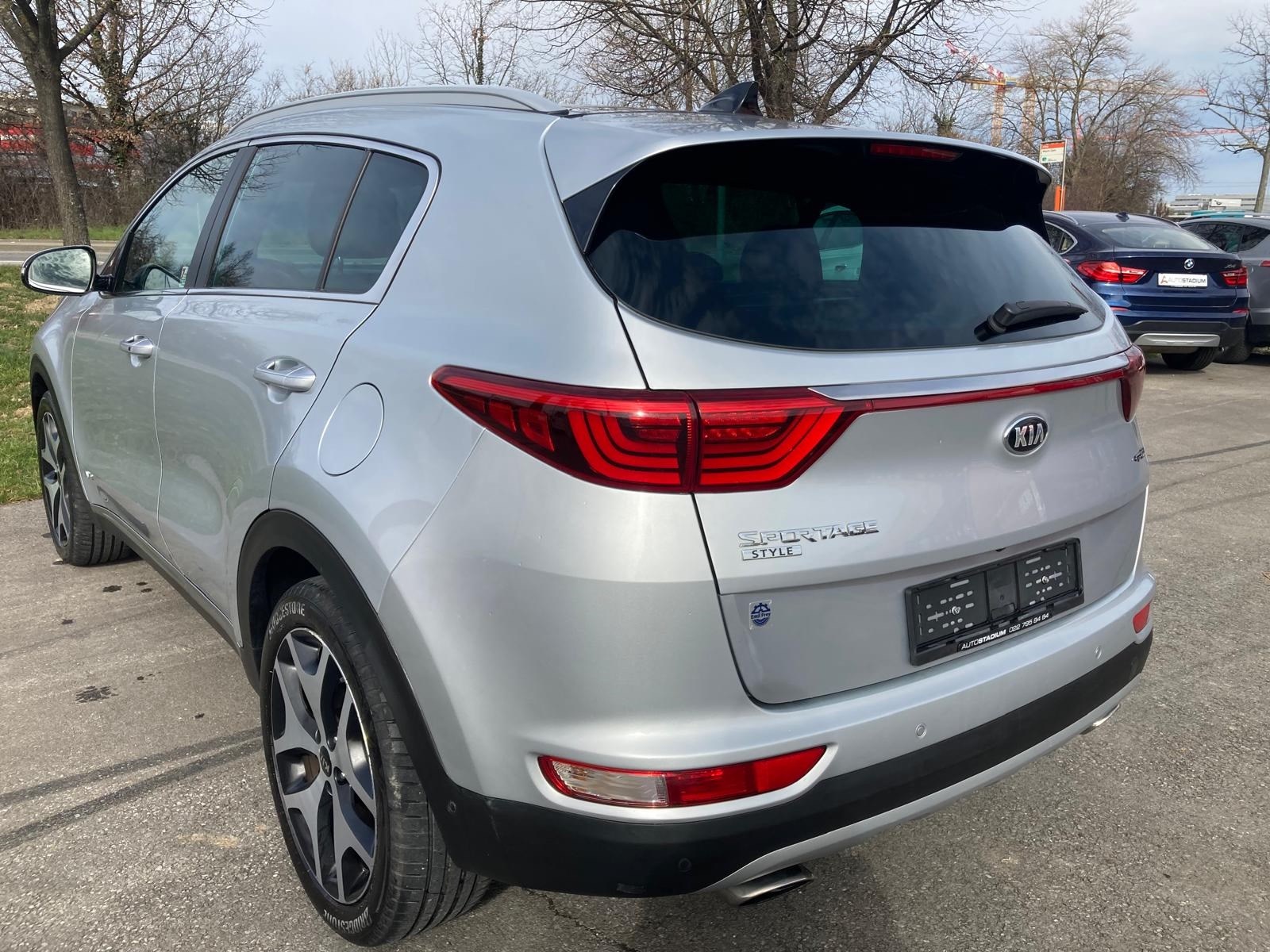 KIA Sportage 1.6 T-GDi Style GT Line 4WD Automat-image-6