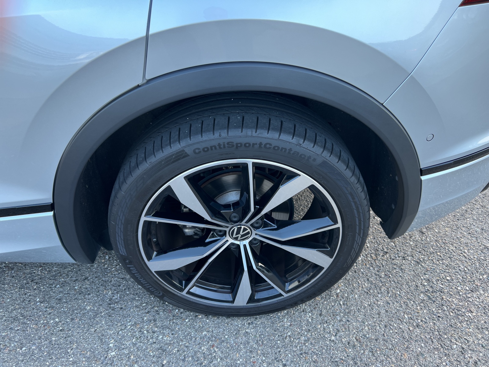 VW Tiguan 2.0TSI R-Line 4Motion DSG-image-16