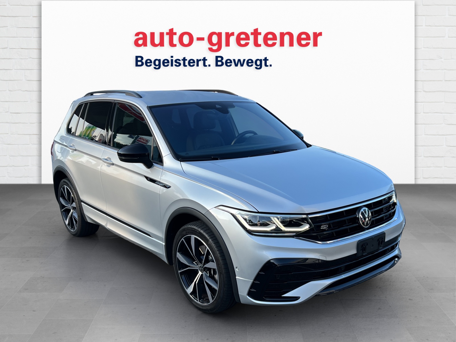 VW Tiguan 2.0TSI R-Line 4Motion DSG-showroom-element-3