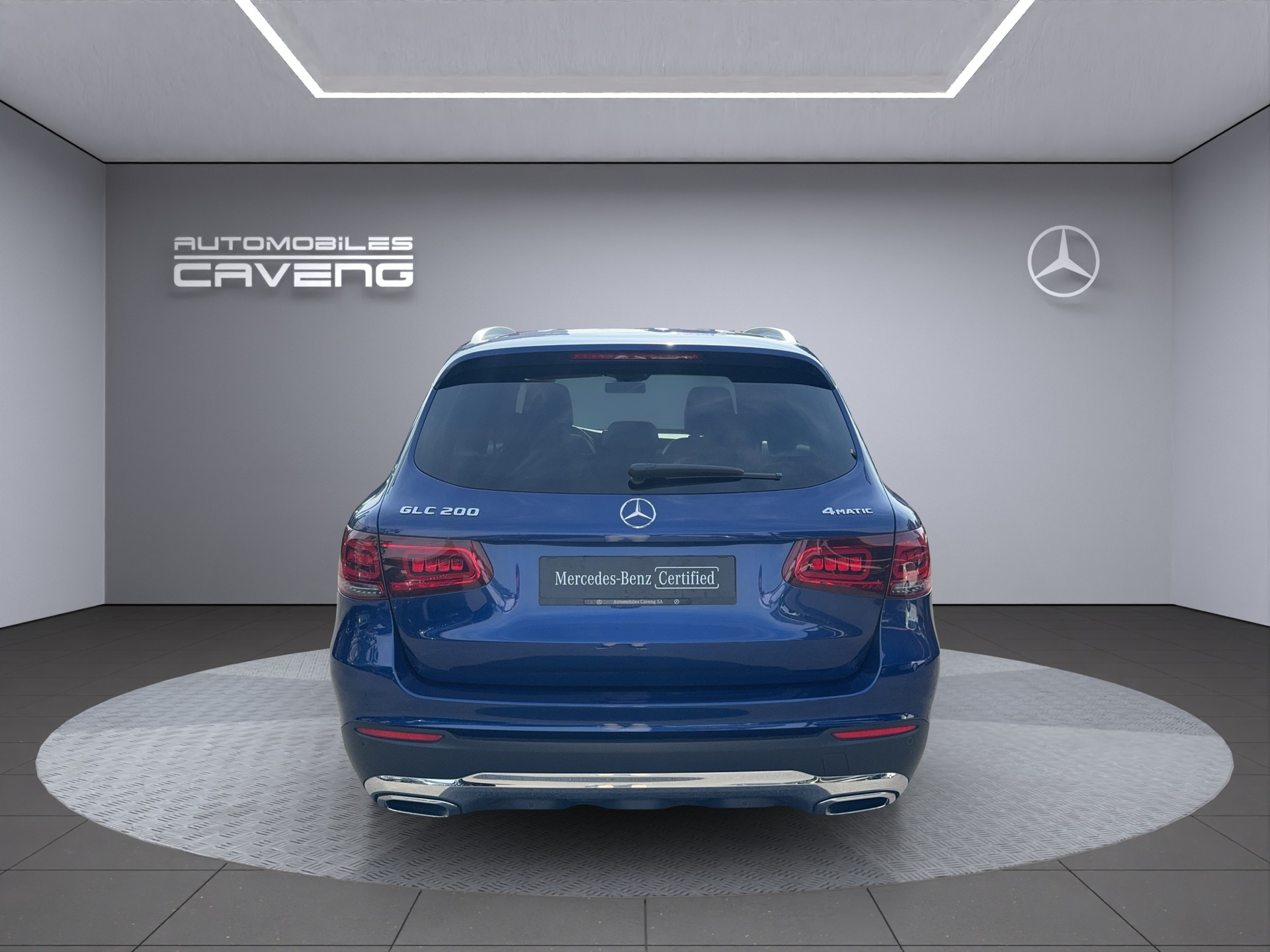 MERCEDES-BENZ GLC 200 AMG Line 4Matic 9G-Tronic-showroom-element-3