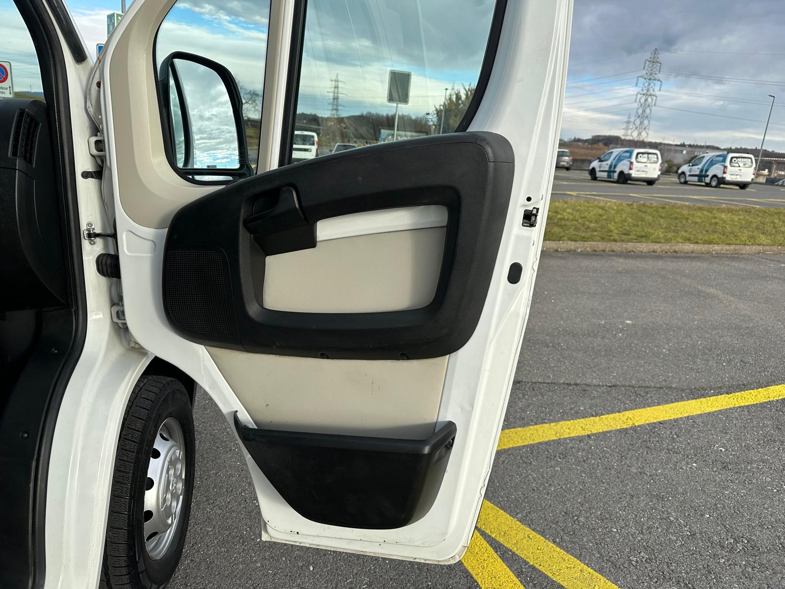 PEUGEOT Boxer 2.2 HDI 335 L3 pont double cabine-image-27