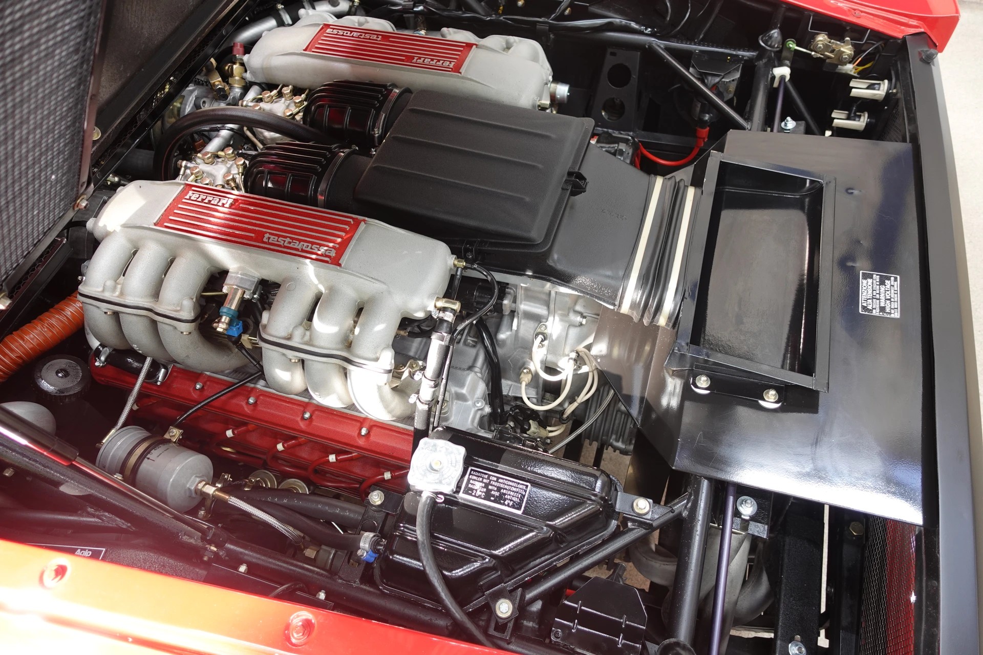 FERRARI Testarossa Monospecchio-image-13