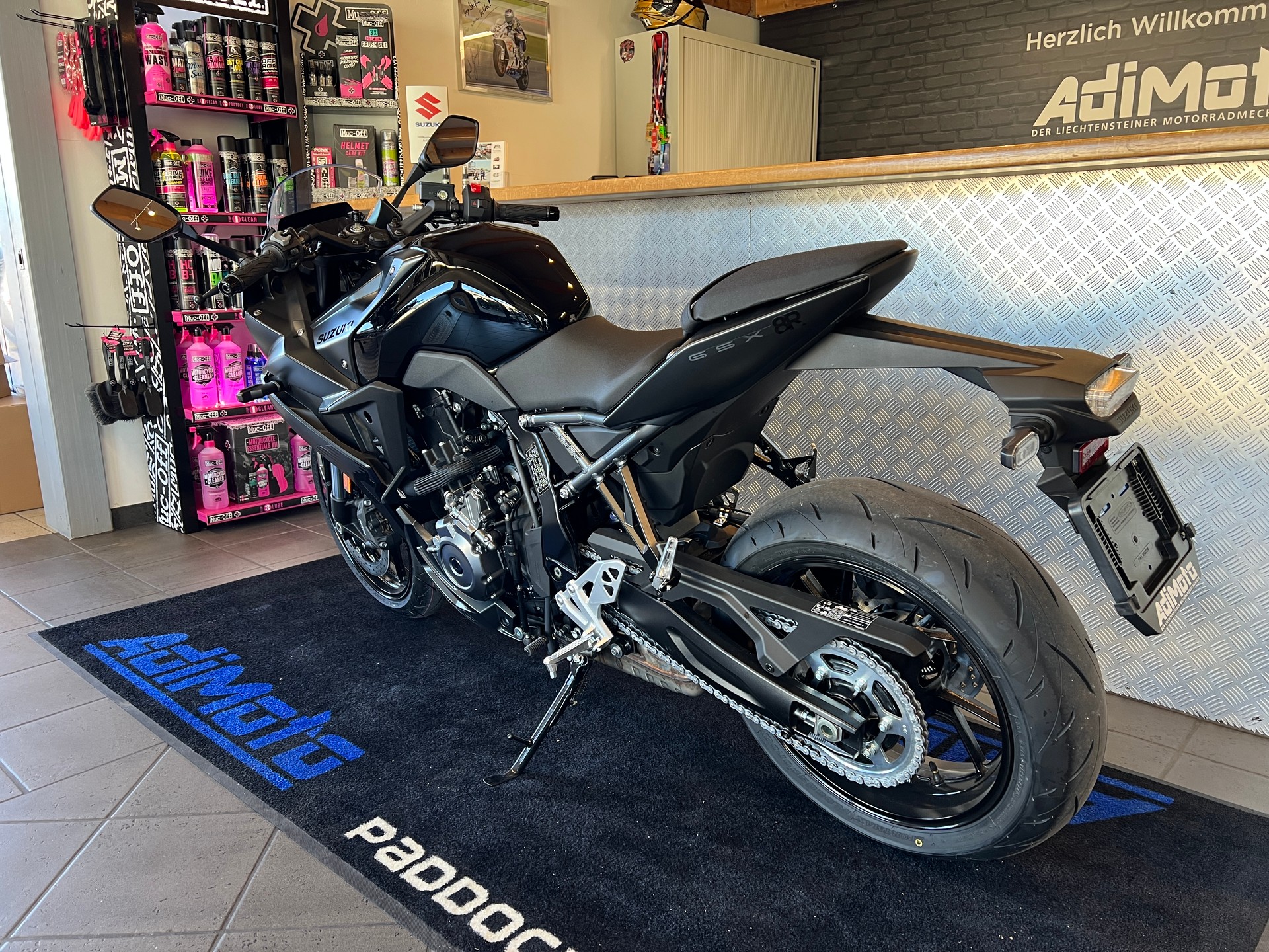 SUZUKI GSX-R 8-image-5